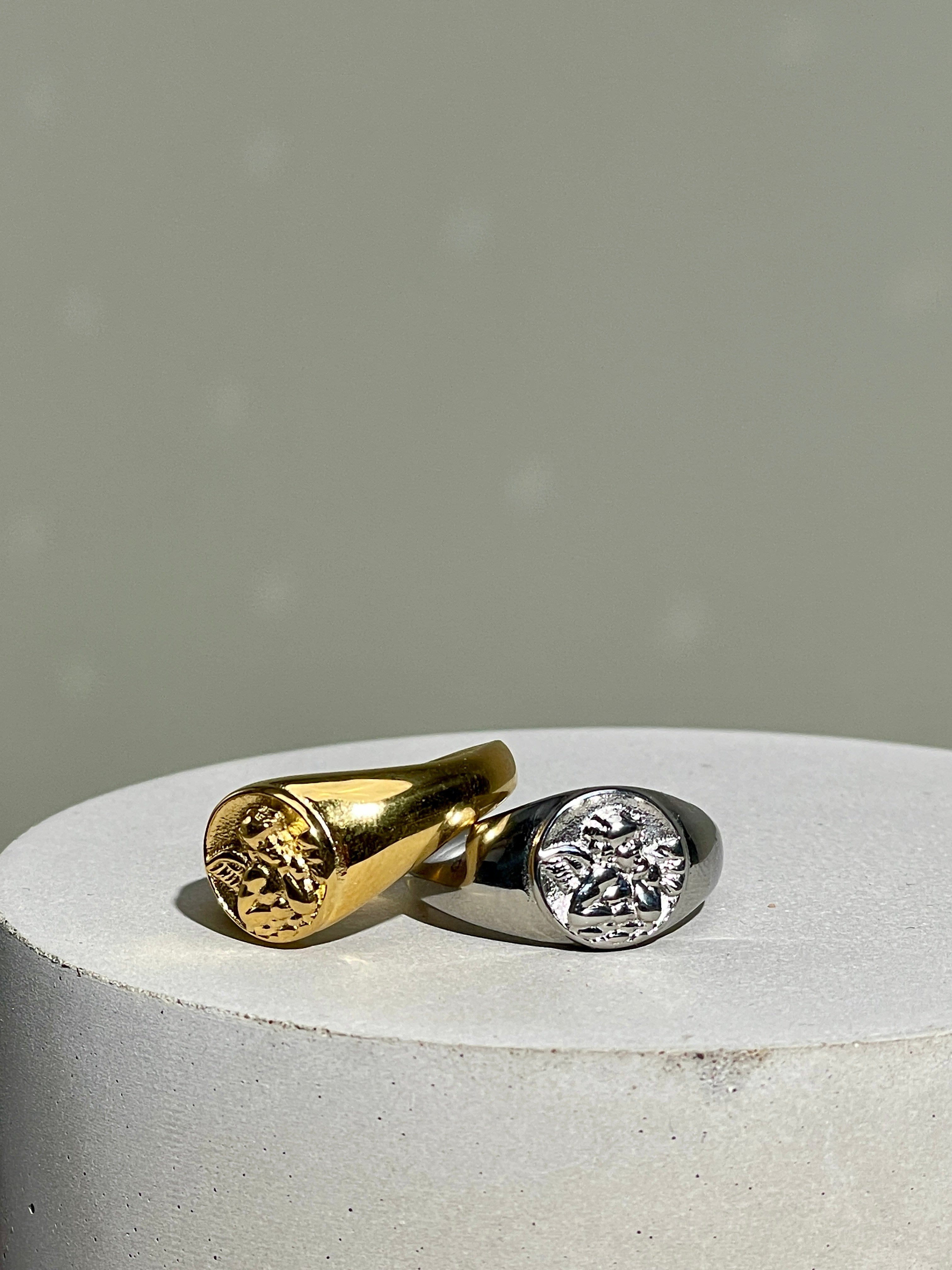 UN:IK Jewellery Angel Signet Ring - Silver
