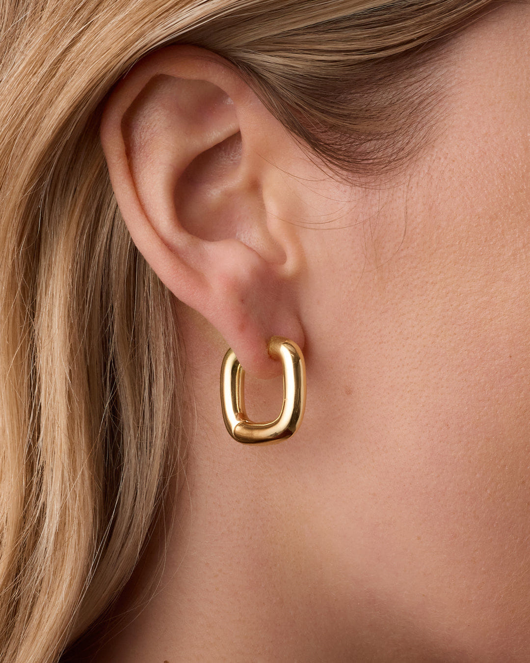 Spring 2025 Fashion Charlie Hoops