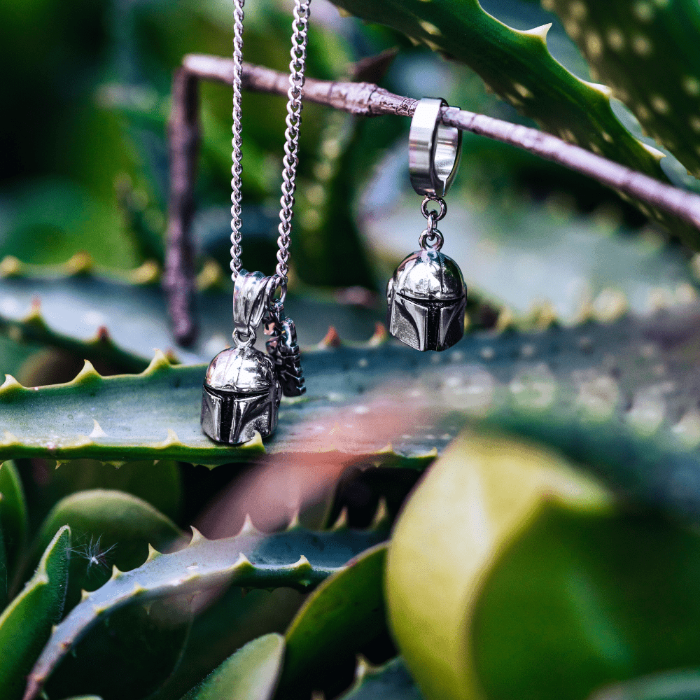 Misterverse Star Wars™ Mando Earring