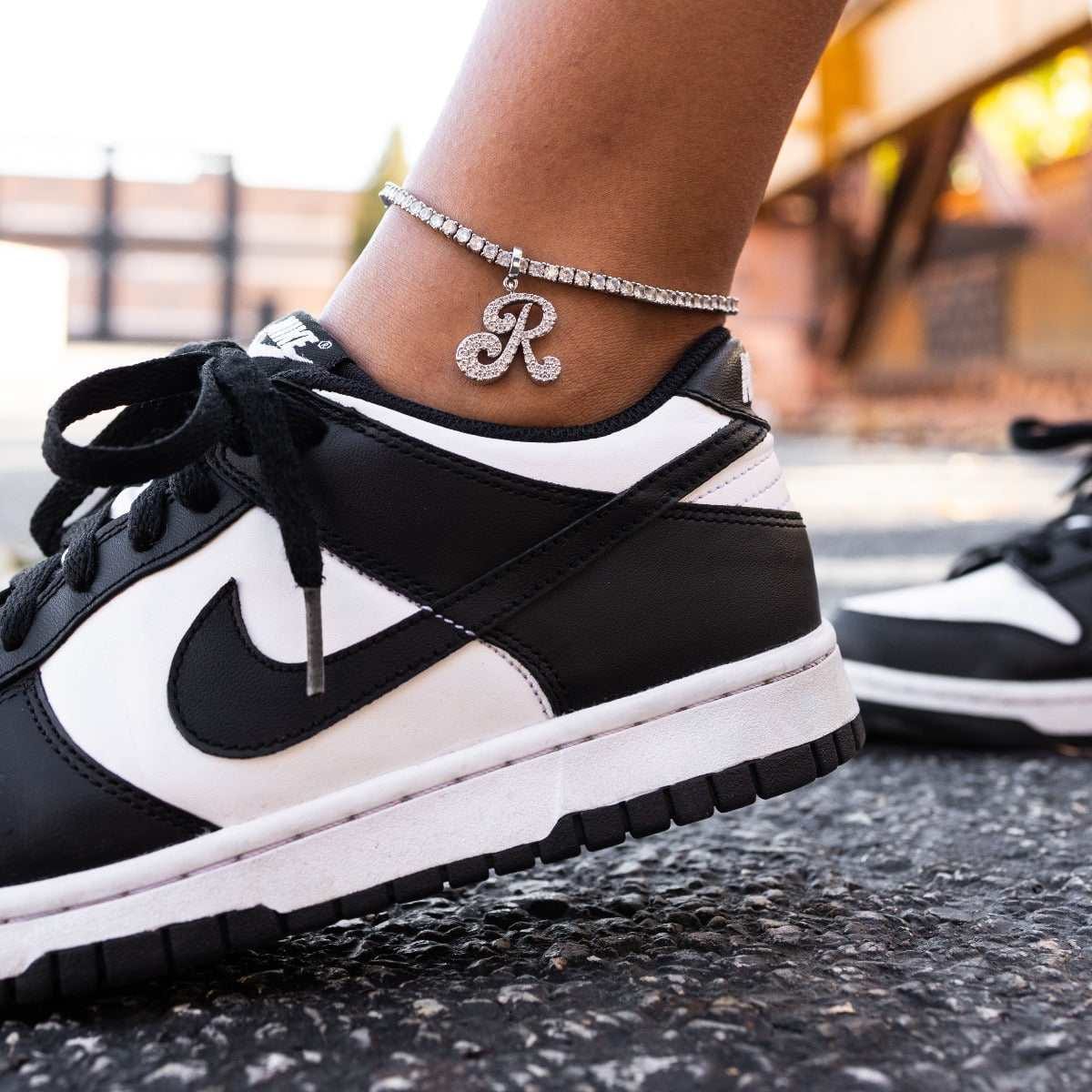 GLD Women Diamond Script Font Anklet