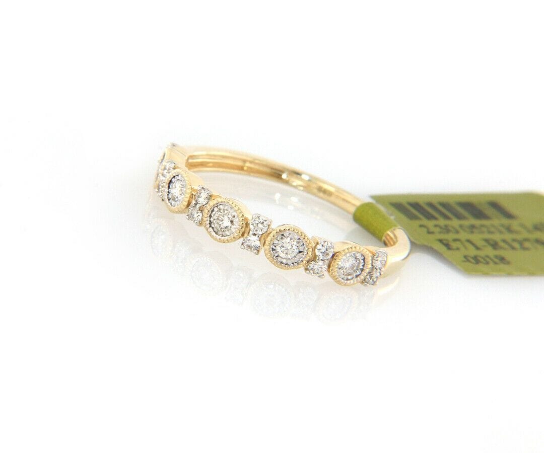 Diamond New 0.28ctw Diamond Bezel and Prong Set Band Ring in 14K