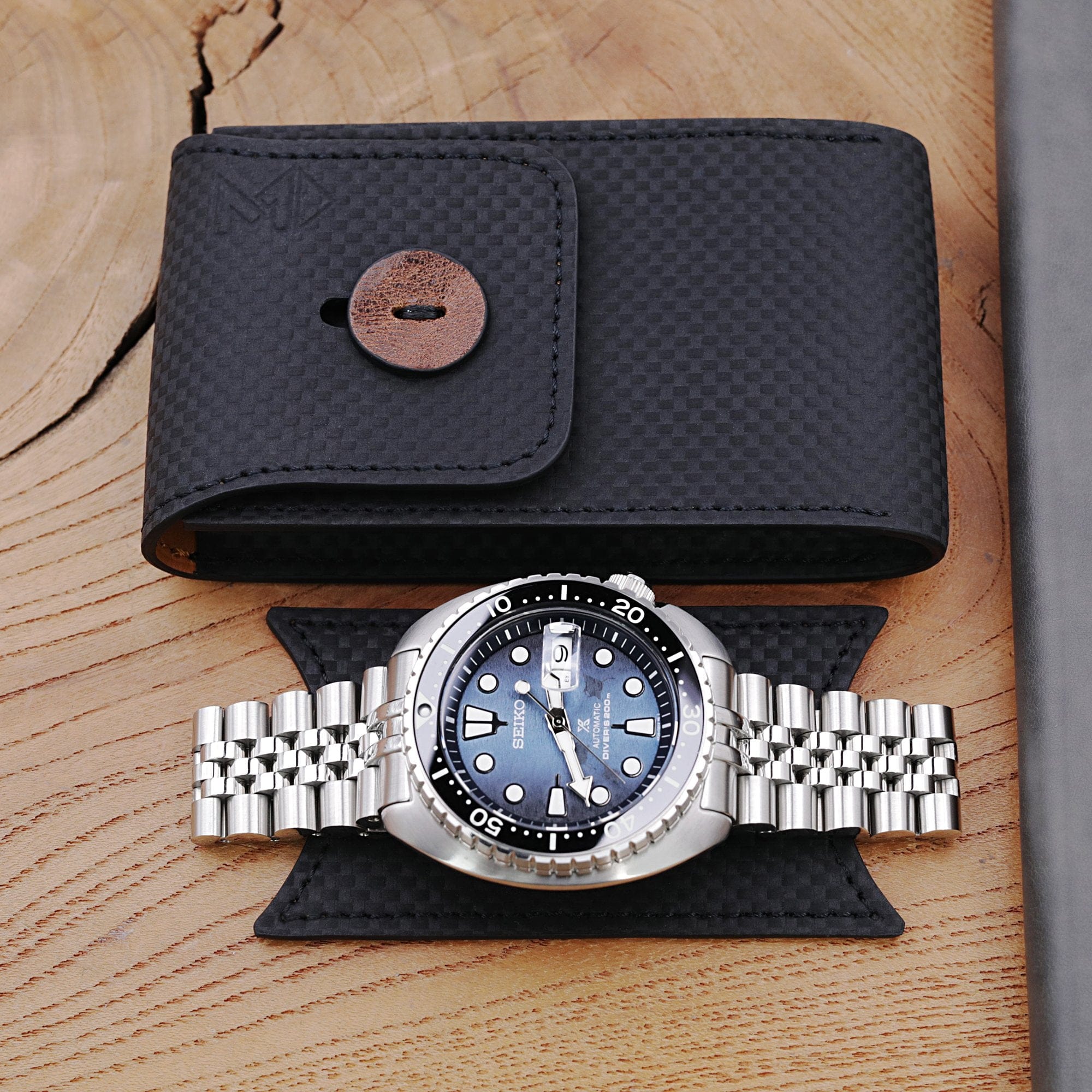 Miltat MT - 3 German Leather Watch Pouch in Carbon Fiber Pattern for Watch Bracelet