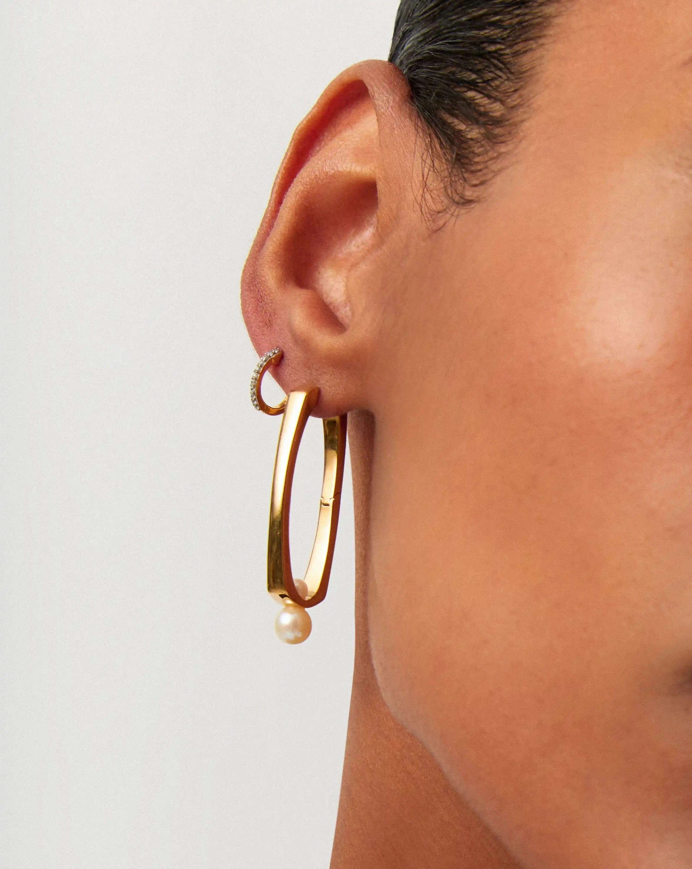 Pearl Button Pearl Ovate Hoop Earrings | 18ct Gold Plated/Pearl