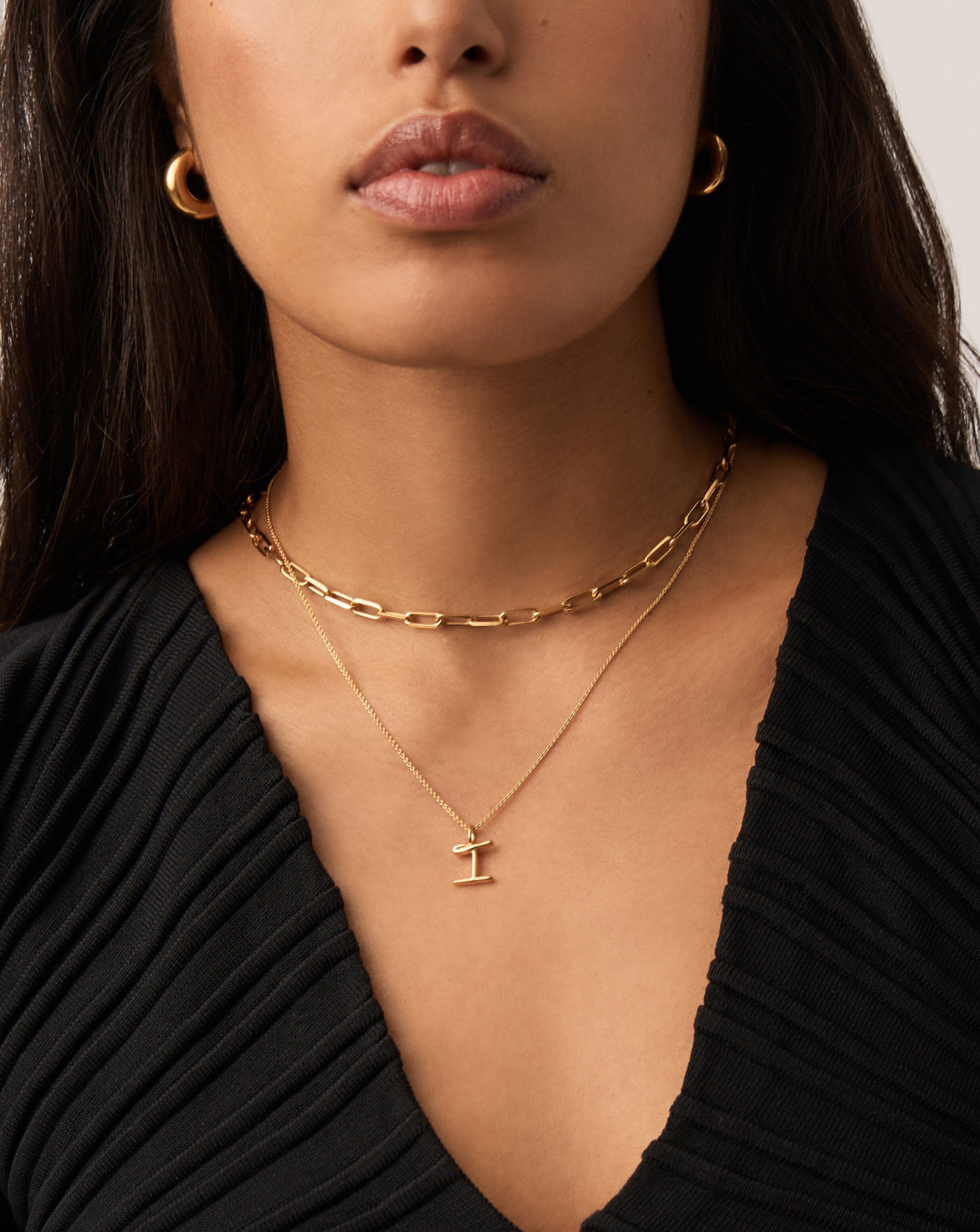 Initial Curly Molten Mini Initial Necklace - I | 18ct Gold Vermeil