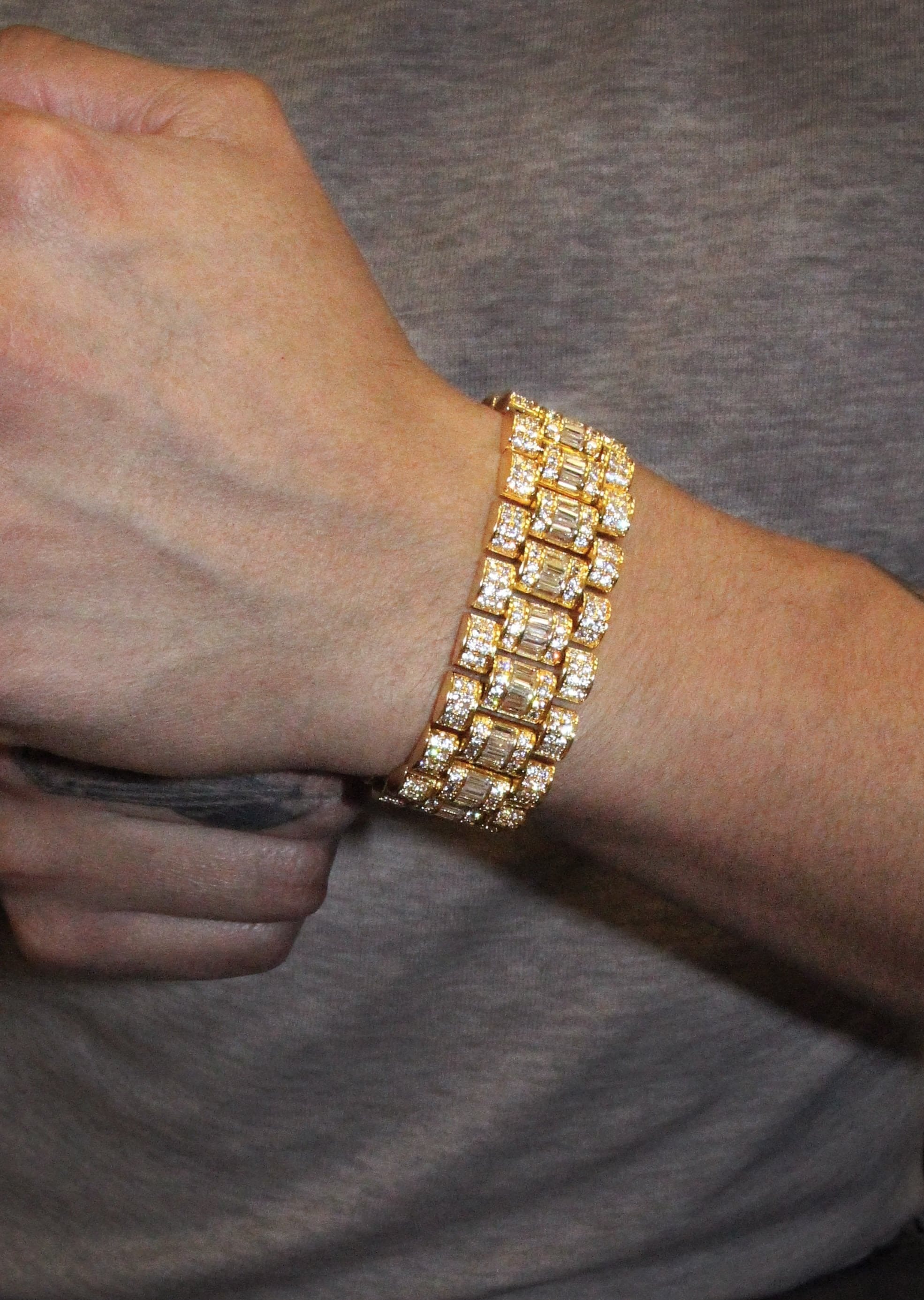 Manufacturer 31 Baguette Presidential Bracelet Gold Plated