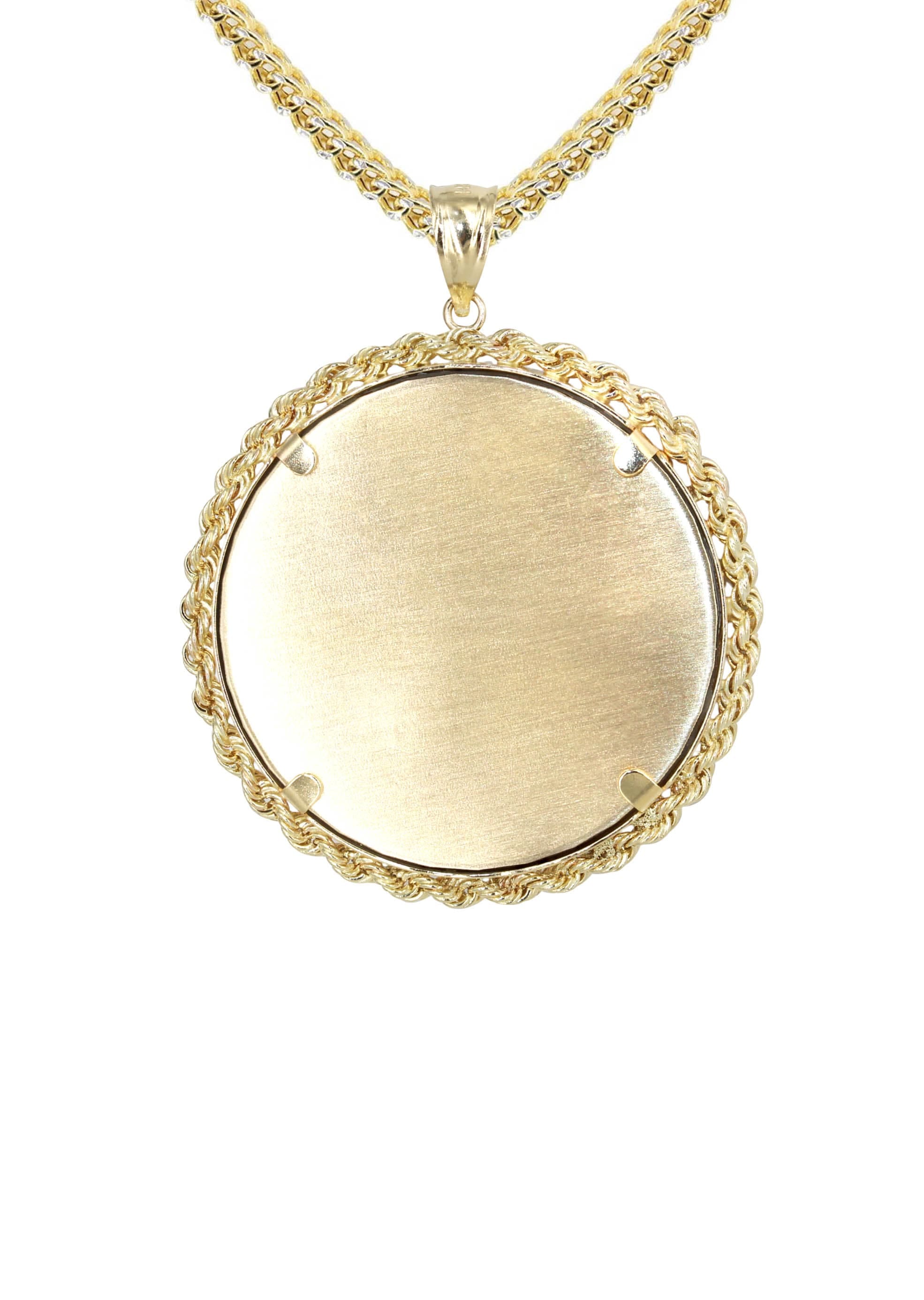 Manufacturer 16 14K Yellow Gold Round Rope Link Picture Pendant Necklace | Appx. 1.2 Inch