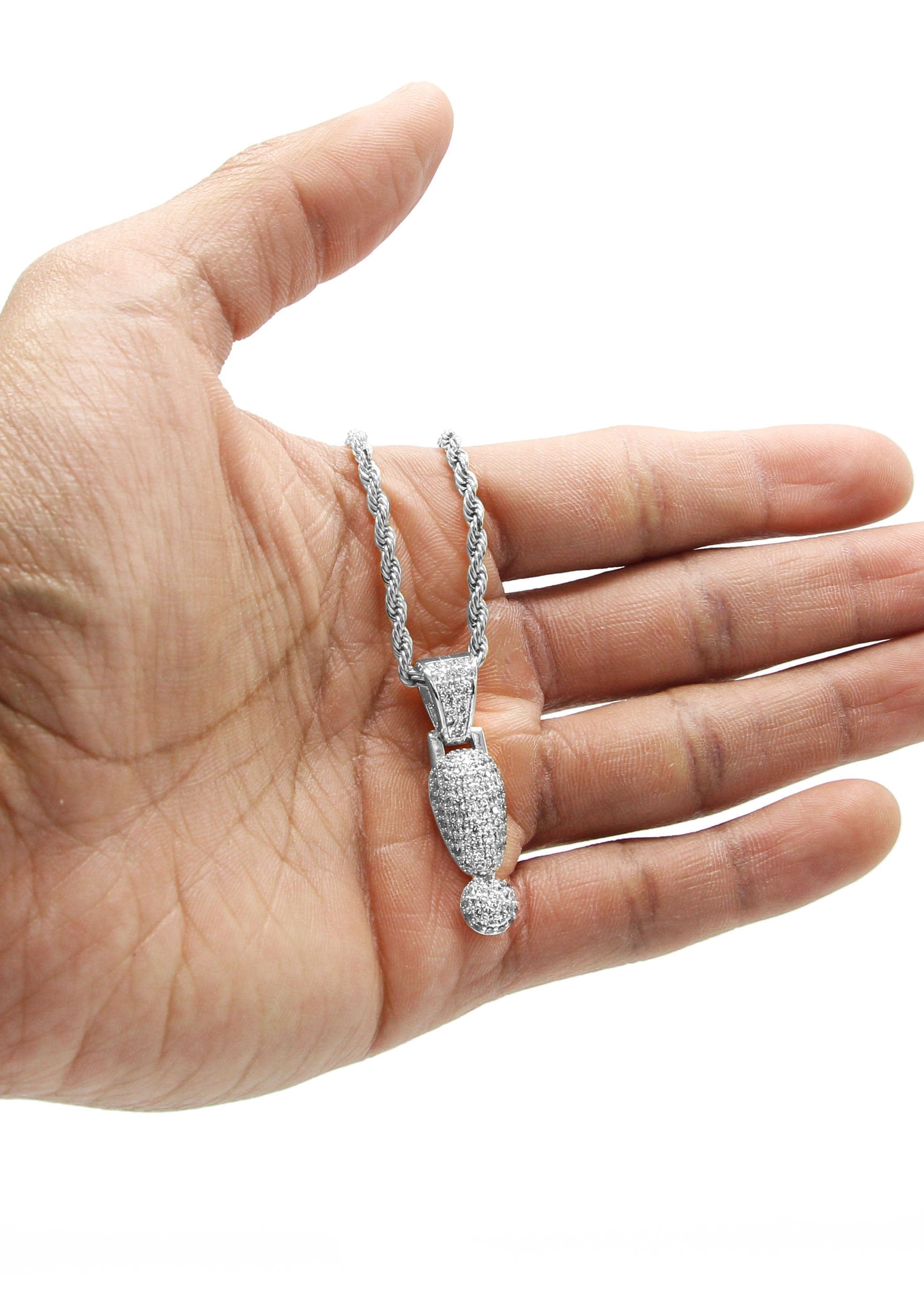 Manufacturer 30 White Gold Plated Cuban Link Chain & ! Pendant | Appx. 13.1 Grams