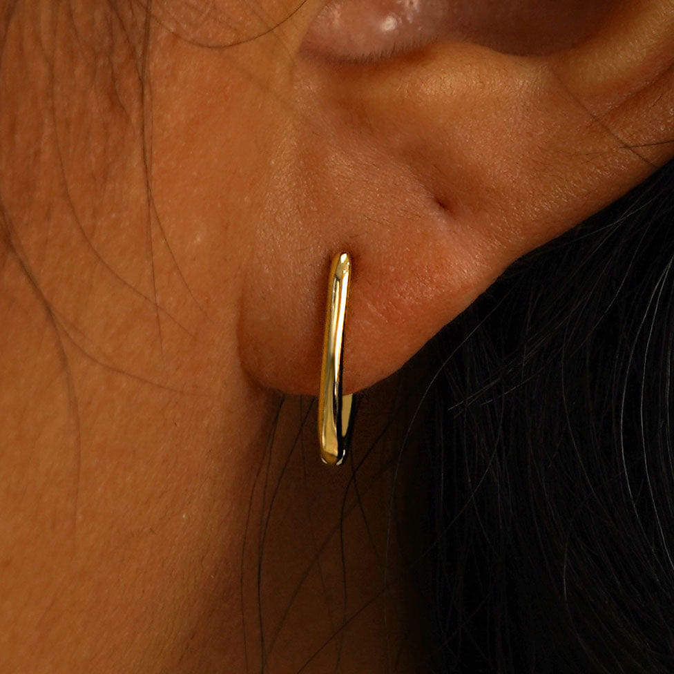 Automic Gold Studio Oval Huggie Hoops
