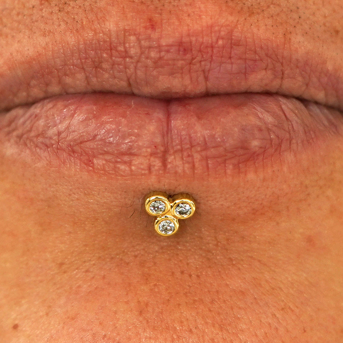 Automic Gold Studio Lab Diamond Trio Flatback Piercing