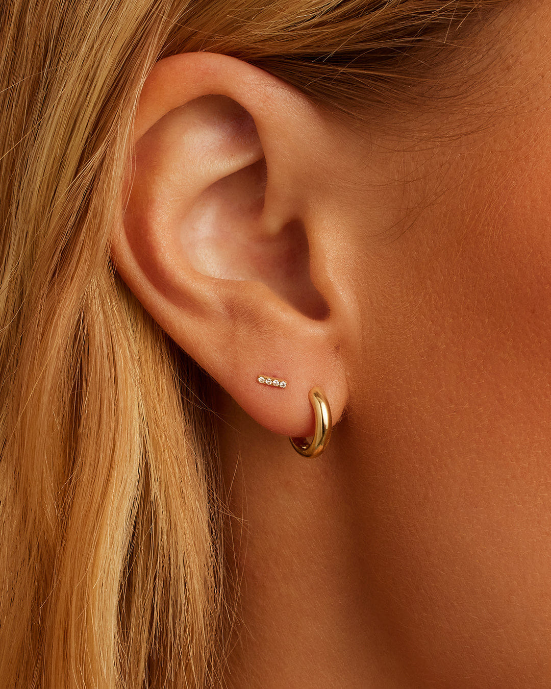 Fine 14K Diamond Pavé Bar Flat Back Studs