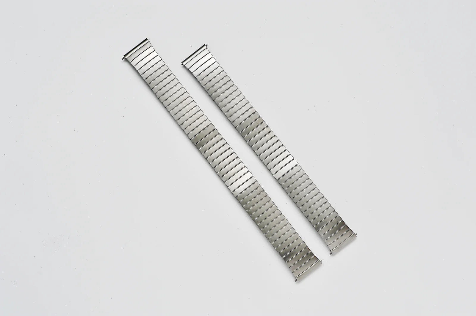 Watchbandit Vario - Elastic Metal Bracelet