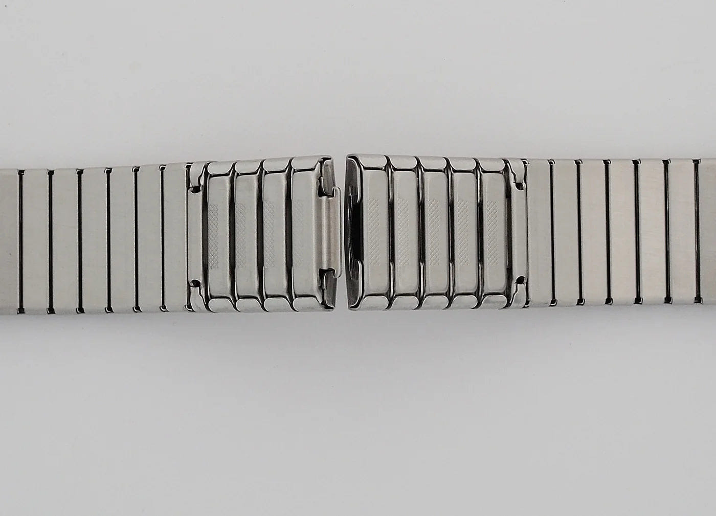 Watchbandit Vario - Elastic Metal Bracelet