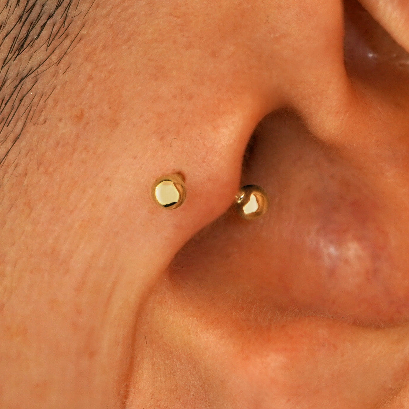 Automic Gold Studio Small Curved Barbell Piercing