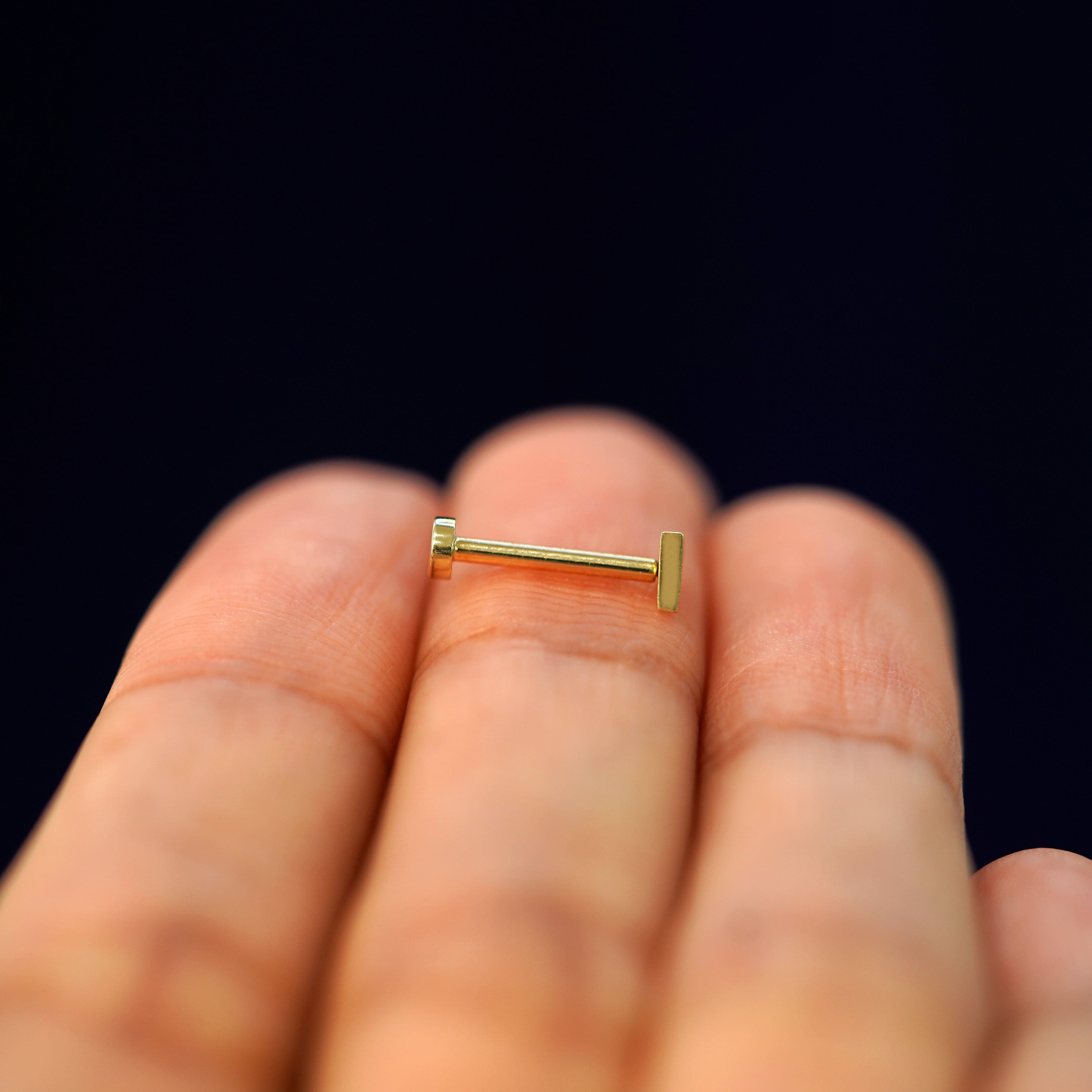 Automic Gold Studio Triangle Flatback Piercing