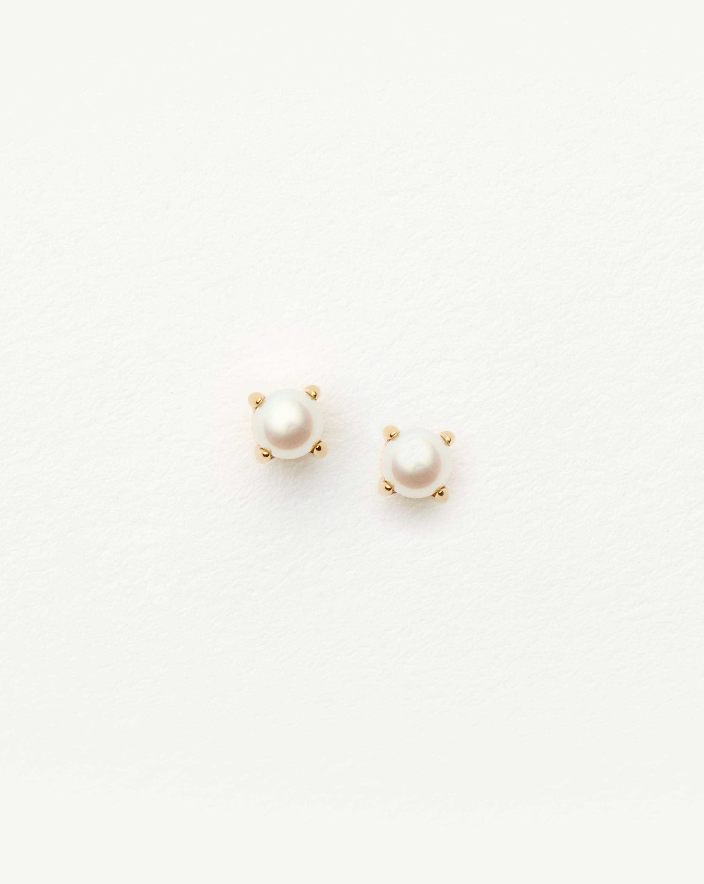 Solid Gold Pearl Stud Earrings | 14ct Solid Gold/Pearl
