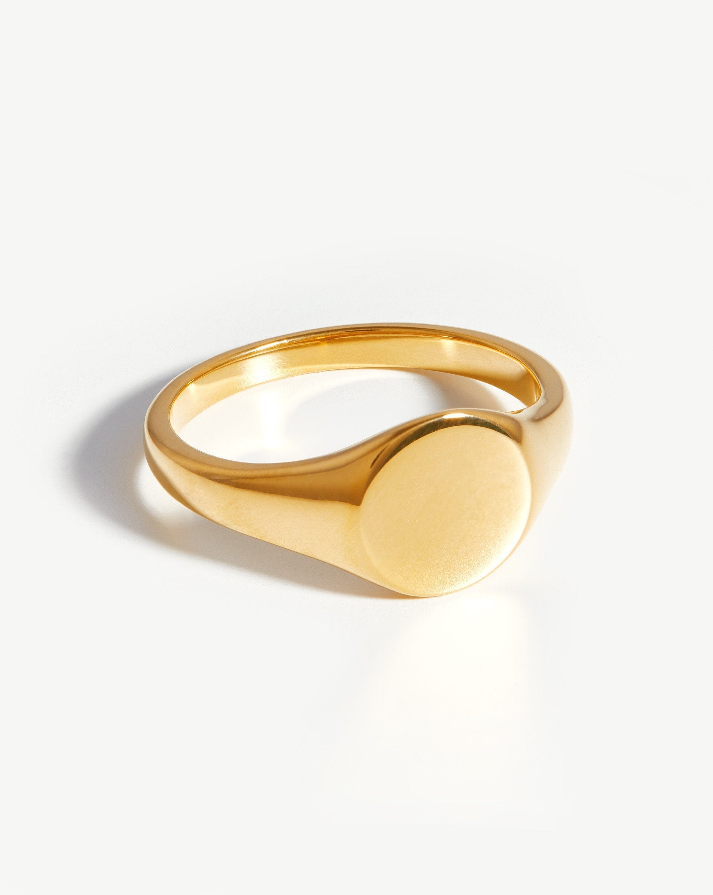 RING Engravable Round Signet Ring | 18ct Gold Vermeil