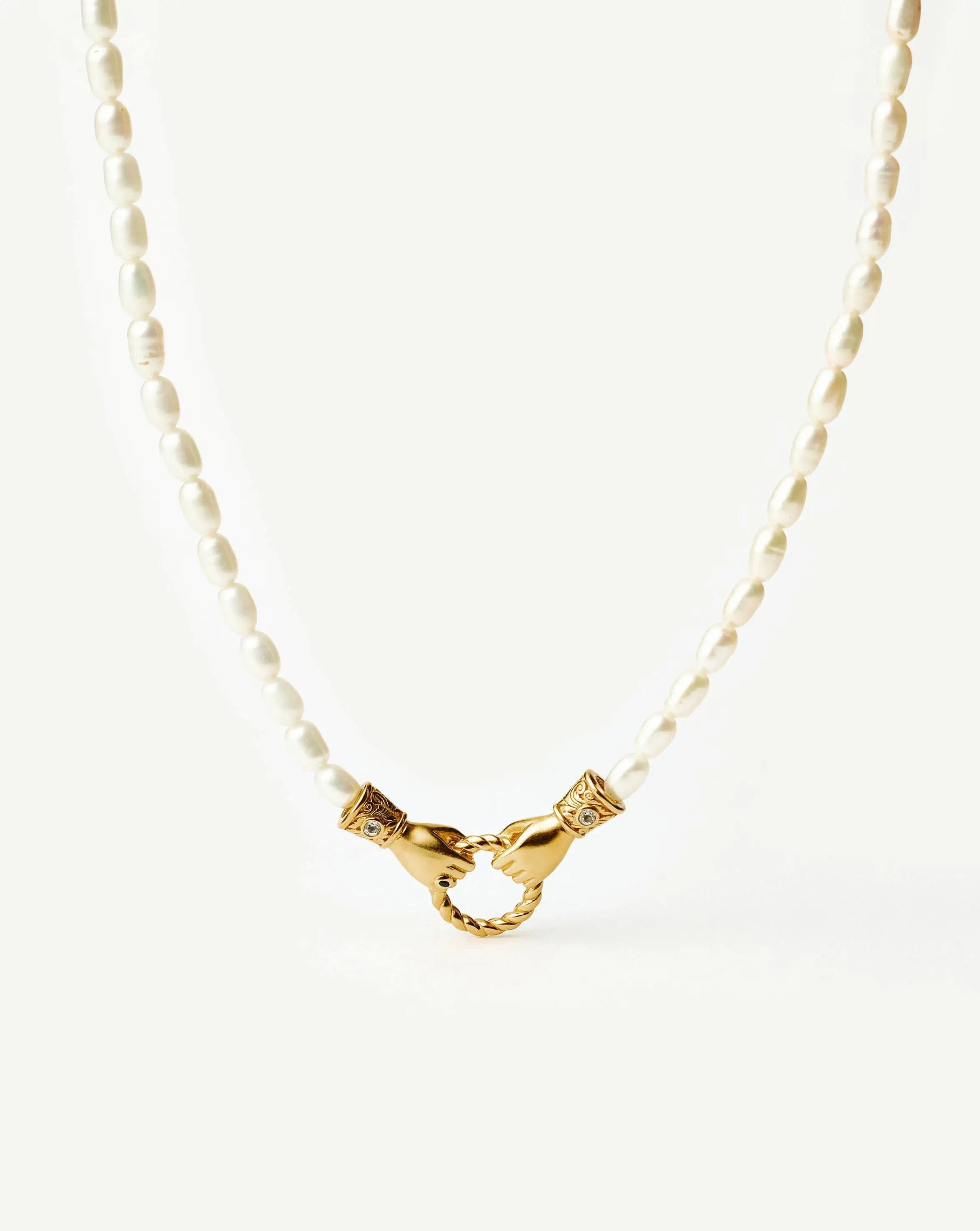 Pearl Harris Reed In Good Hands Pearl Pendant Necklace | 18ct Gold Plated/Pearl & Black Onyx