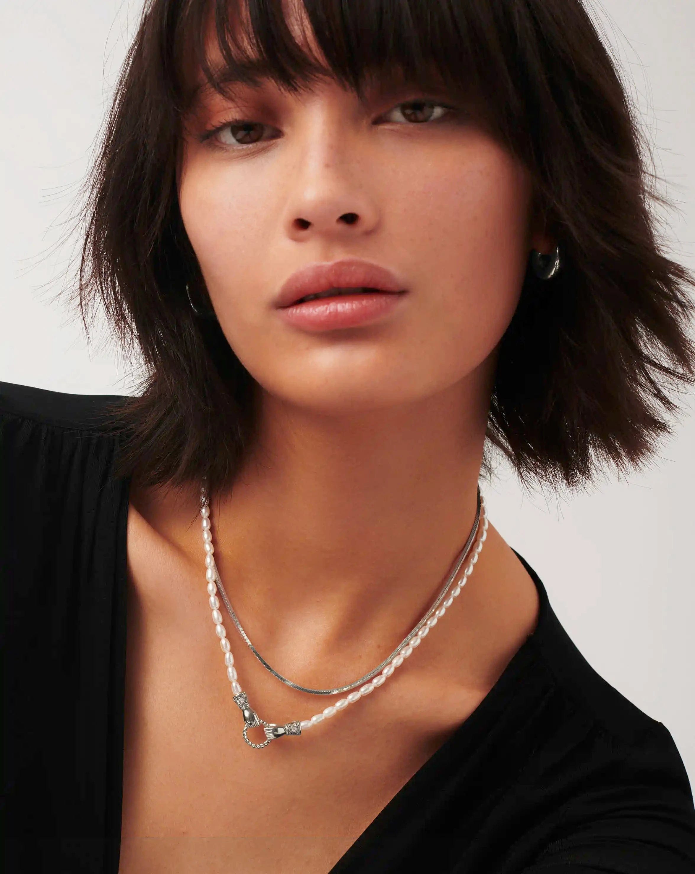 Pearl Harris Reed In Good Hands Pearl Necklace | Silver Plated/Pearl & Black Onyx