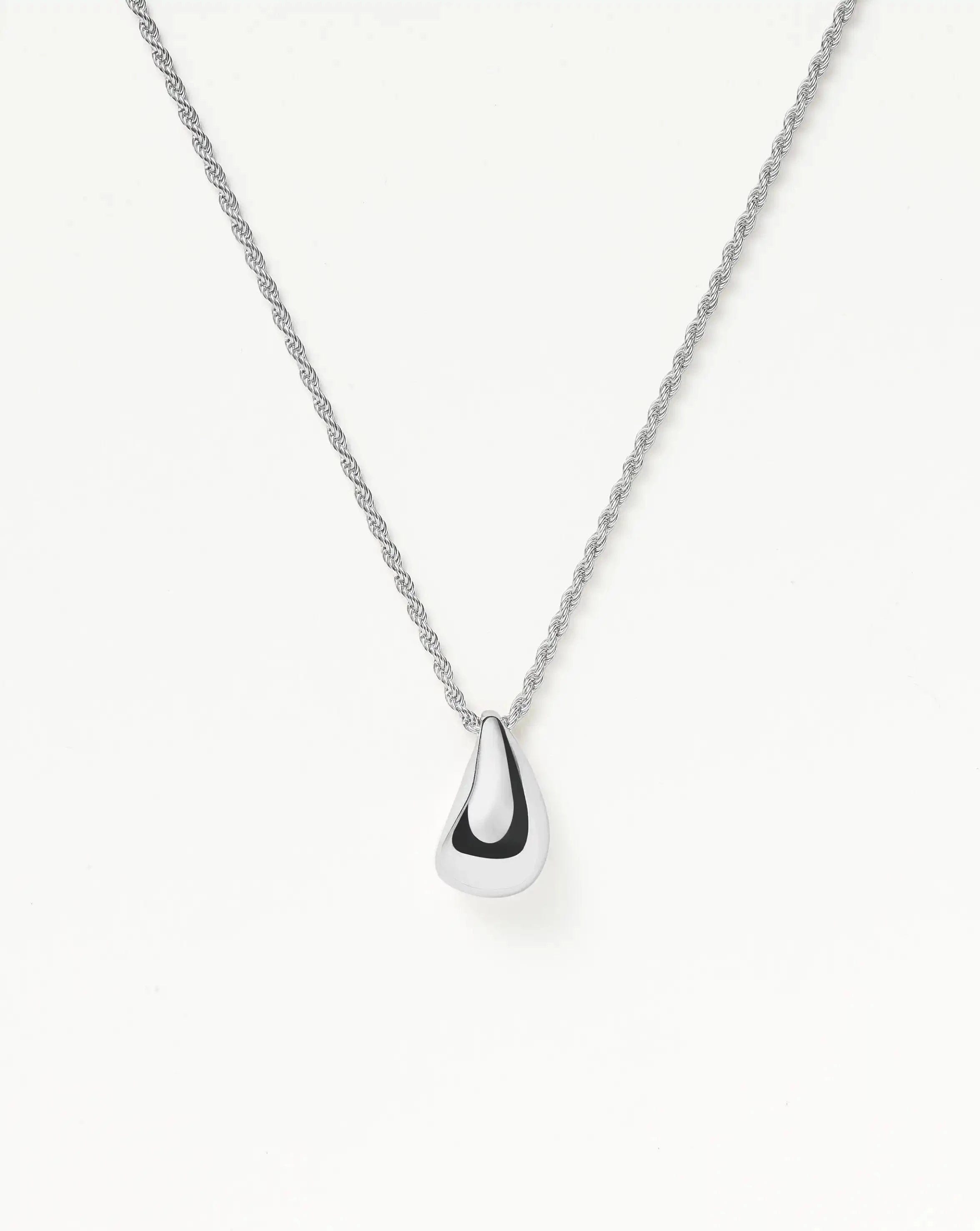 Droplet Savi Sculptural Droplet Pendant Necklace | Sterling Silver