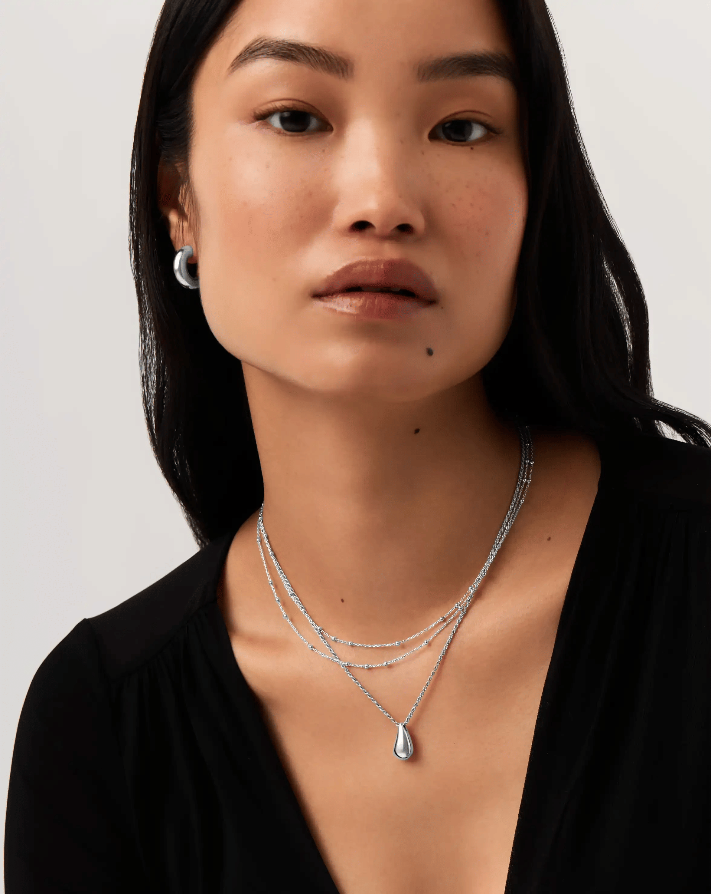 Droplet Savi Sculptural Droplet Pendant Necklace | Sterling Silver