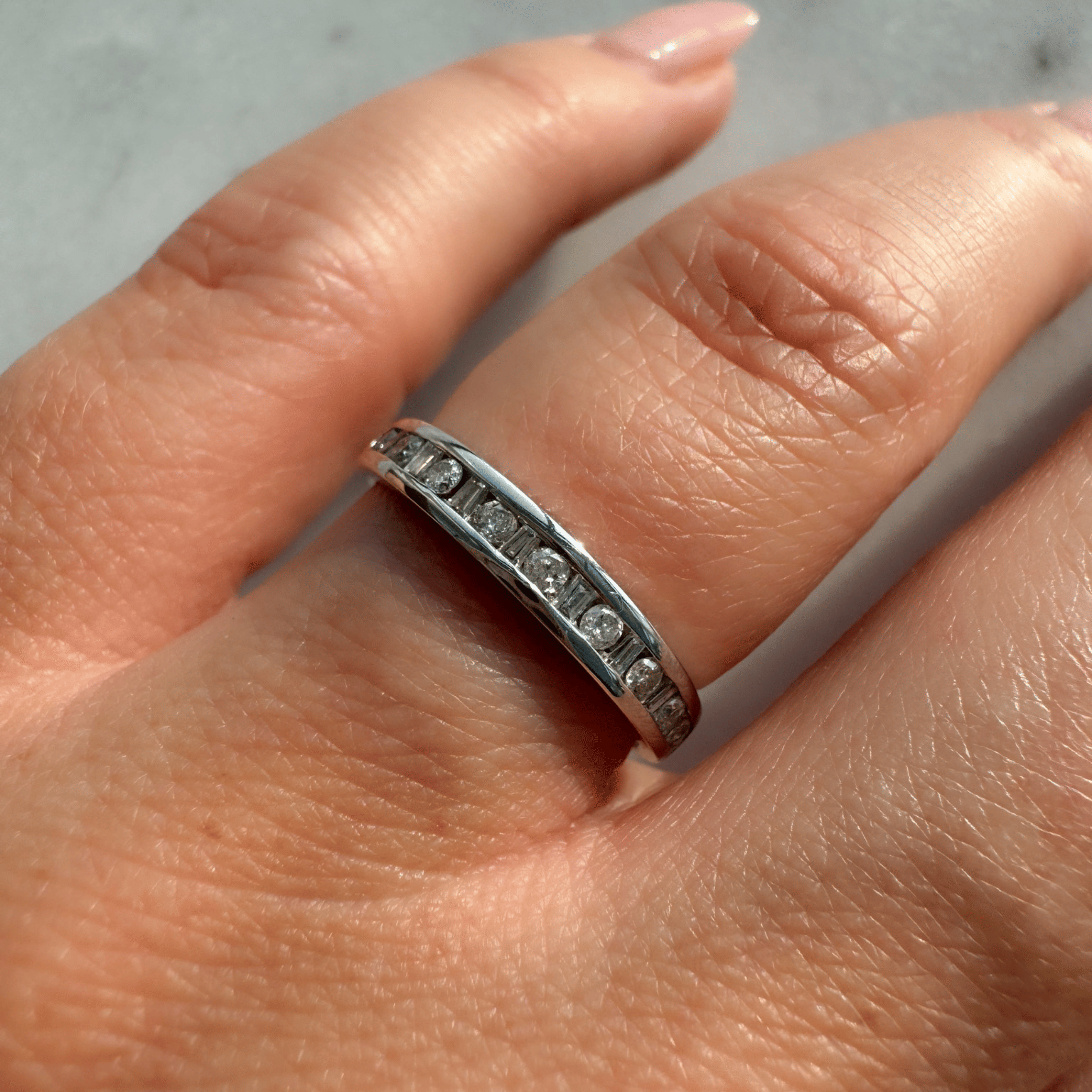 Willowfinejewellery 18ct White Gold 0.25ct Diamond Eternity Ring