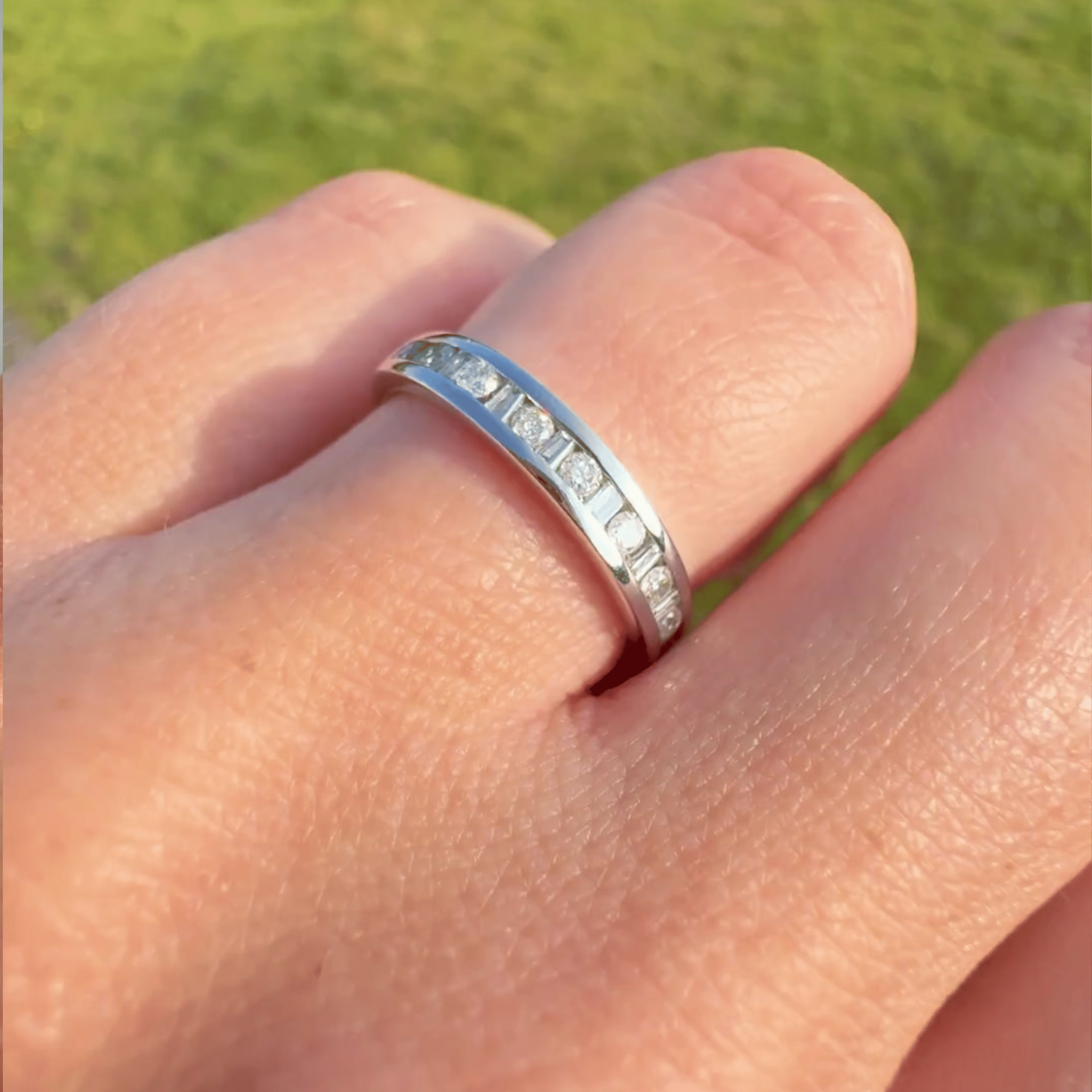Willowfinejewellery 18ct White Gold 0.25ct Diamond Eternity Ring