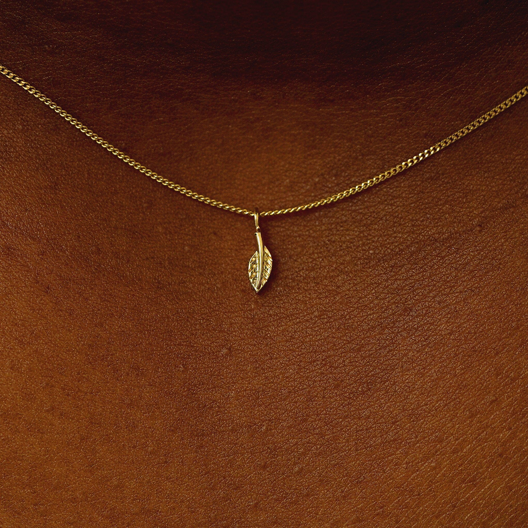 Automic Gold Studio Mini Leaf Necklace