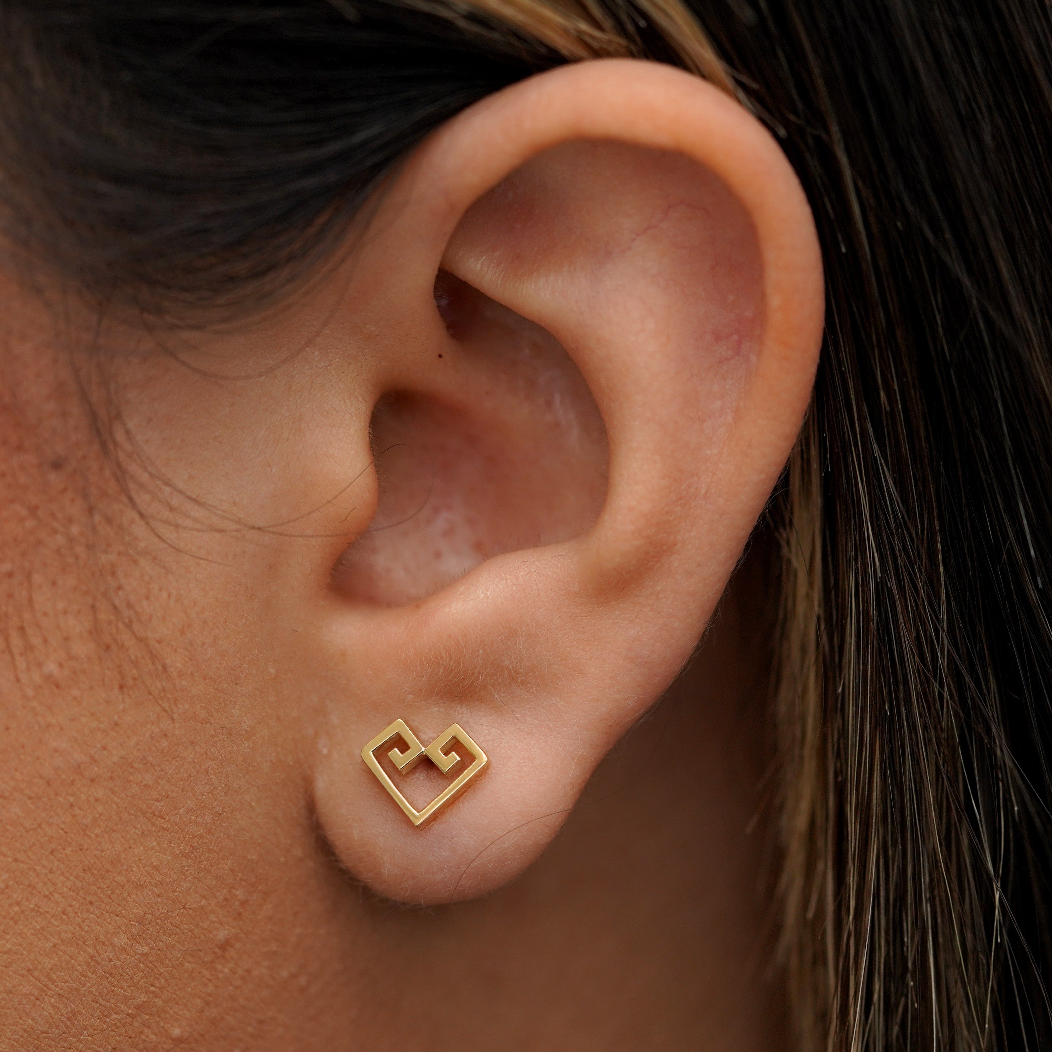 Automic Gold Studio Chere Heart Earring