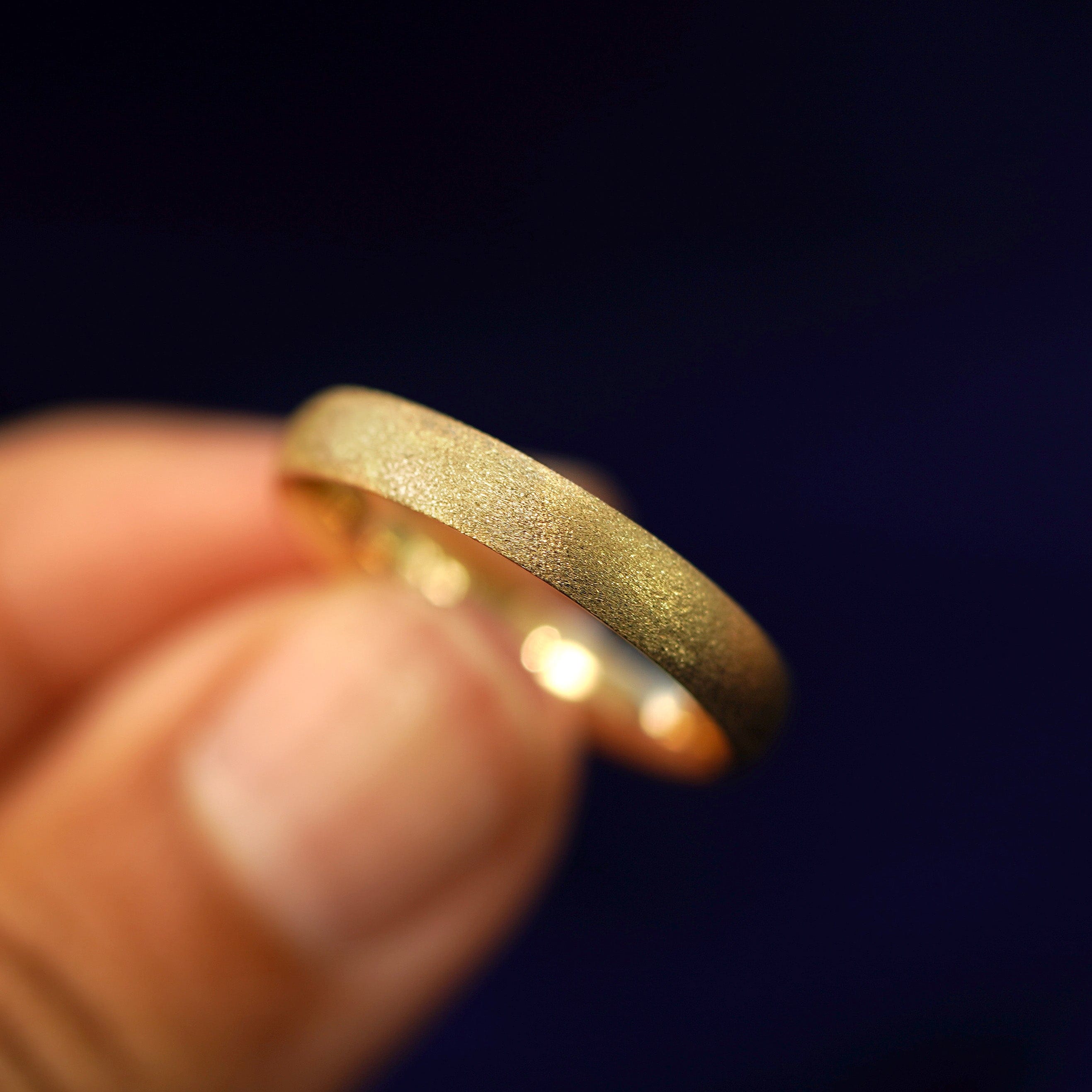 Automic Gold Studio Curvy Stardust Band