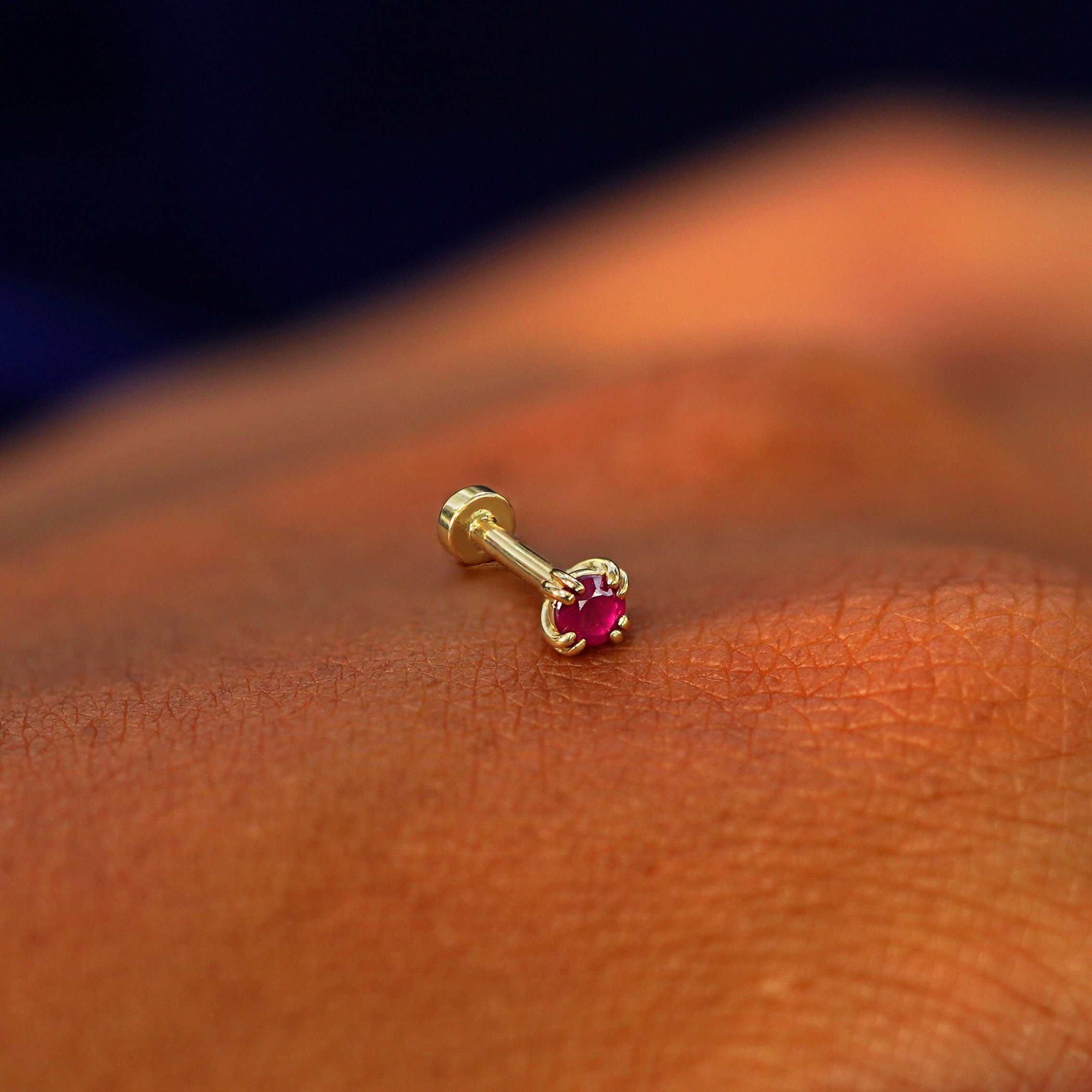 Automic Gold Studio Ruby Flatback Piercing