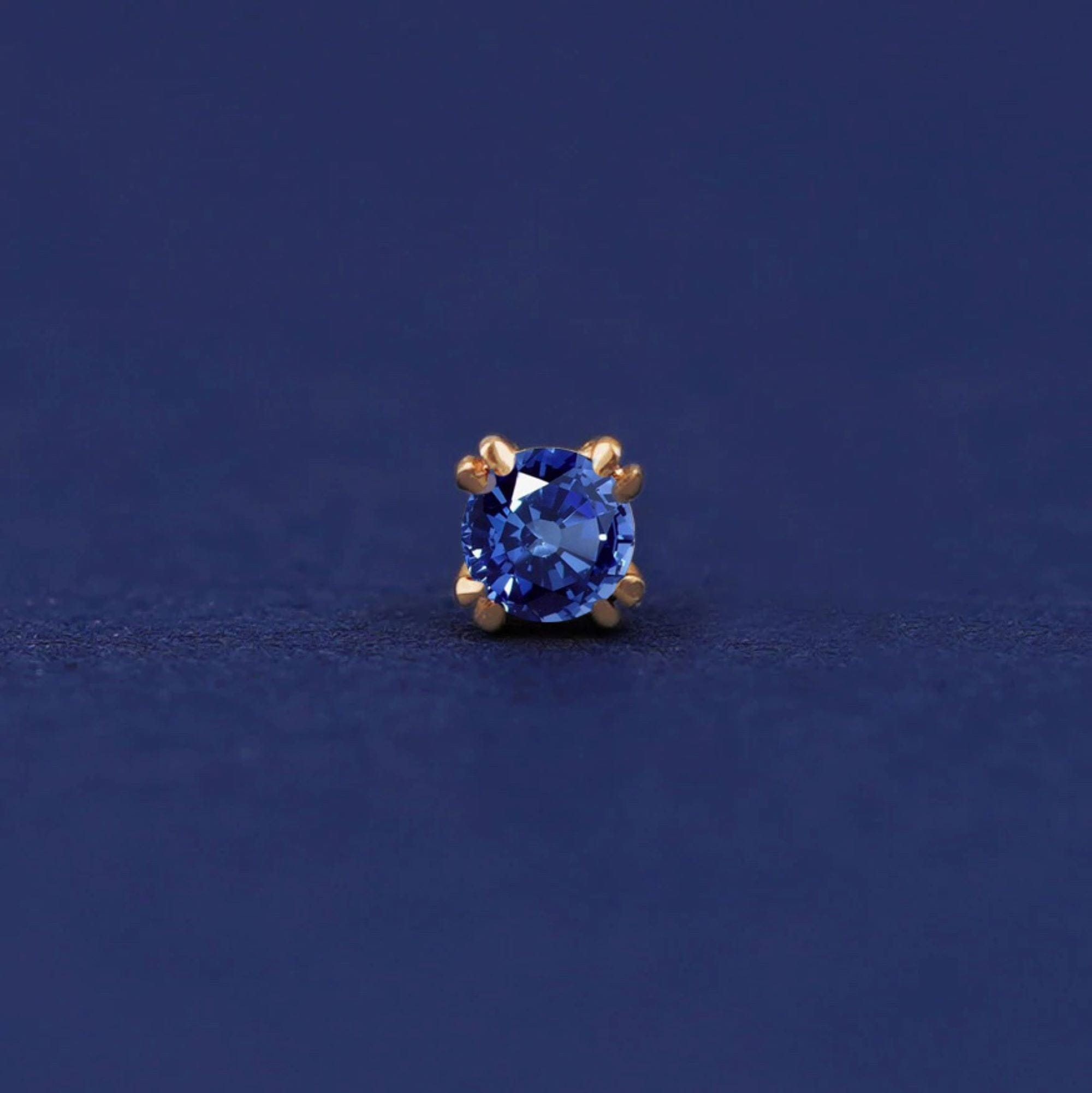 Automic Gold Studio Sapphire Flatback Piercing