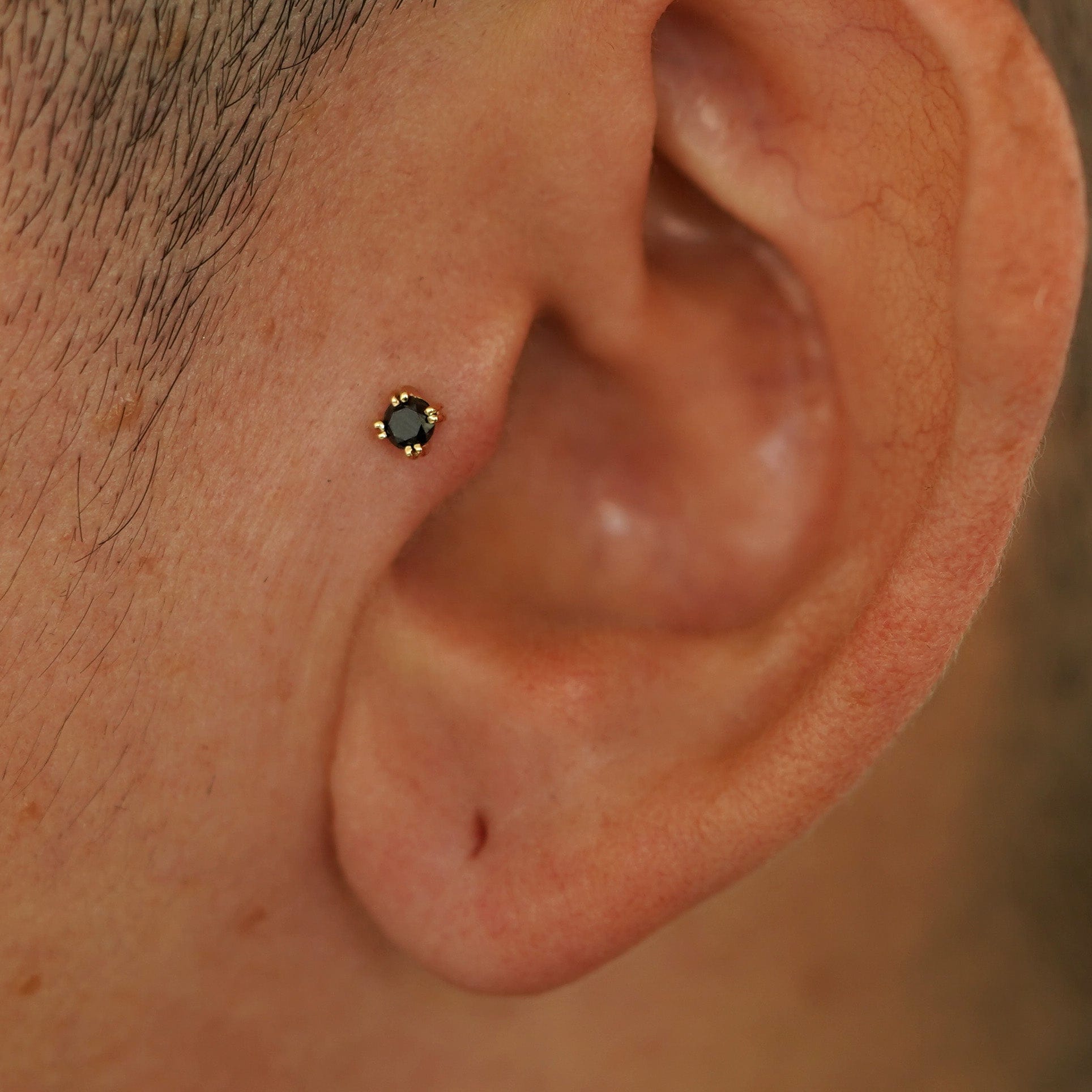 Automic Gold Studio Black Diamond Flatback Piercing