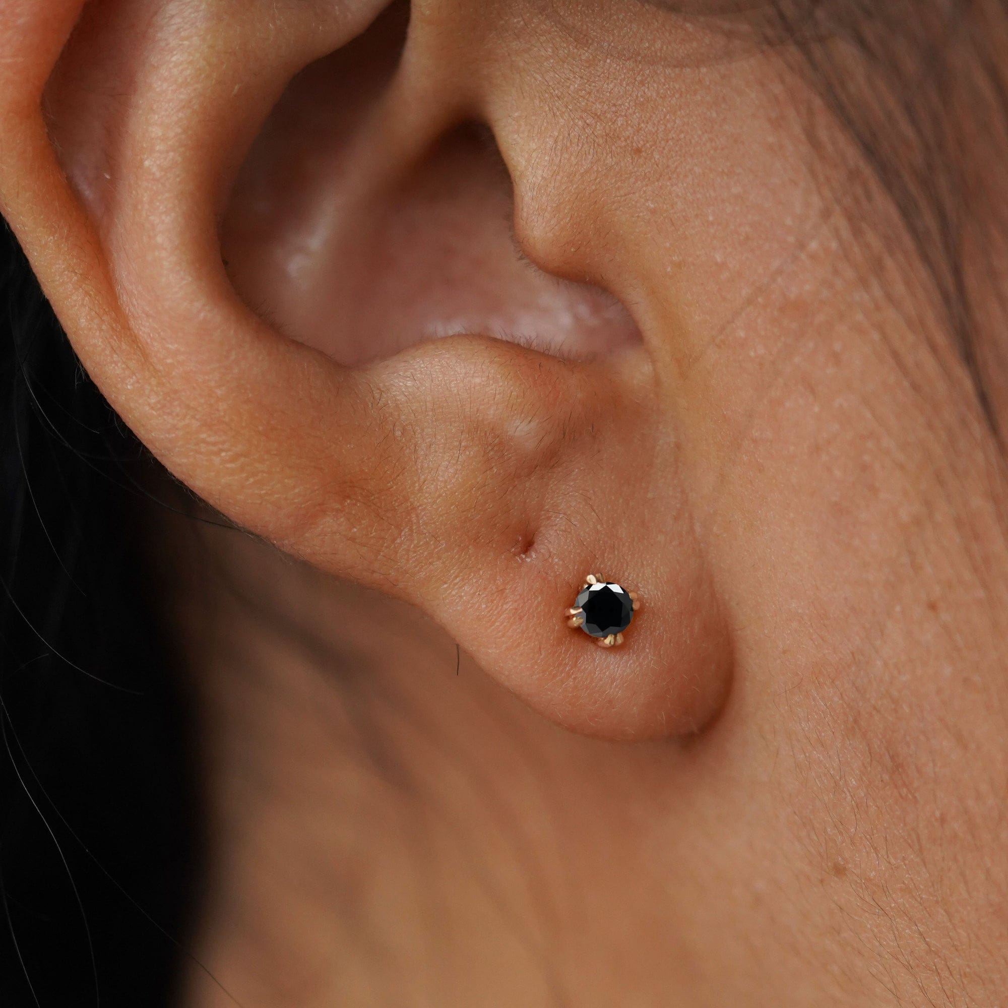 Automic Gold Studio Black Diamond Flatback Piercing