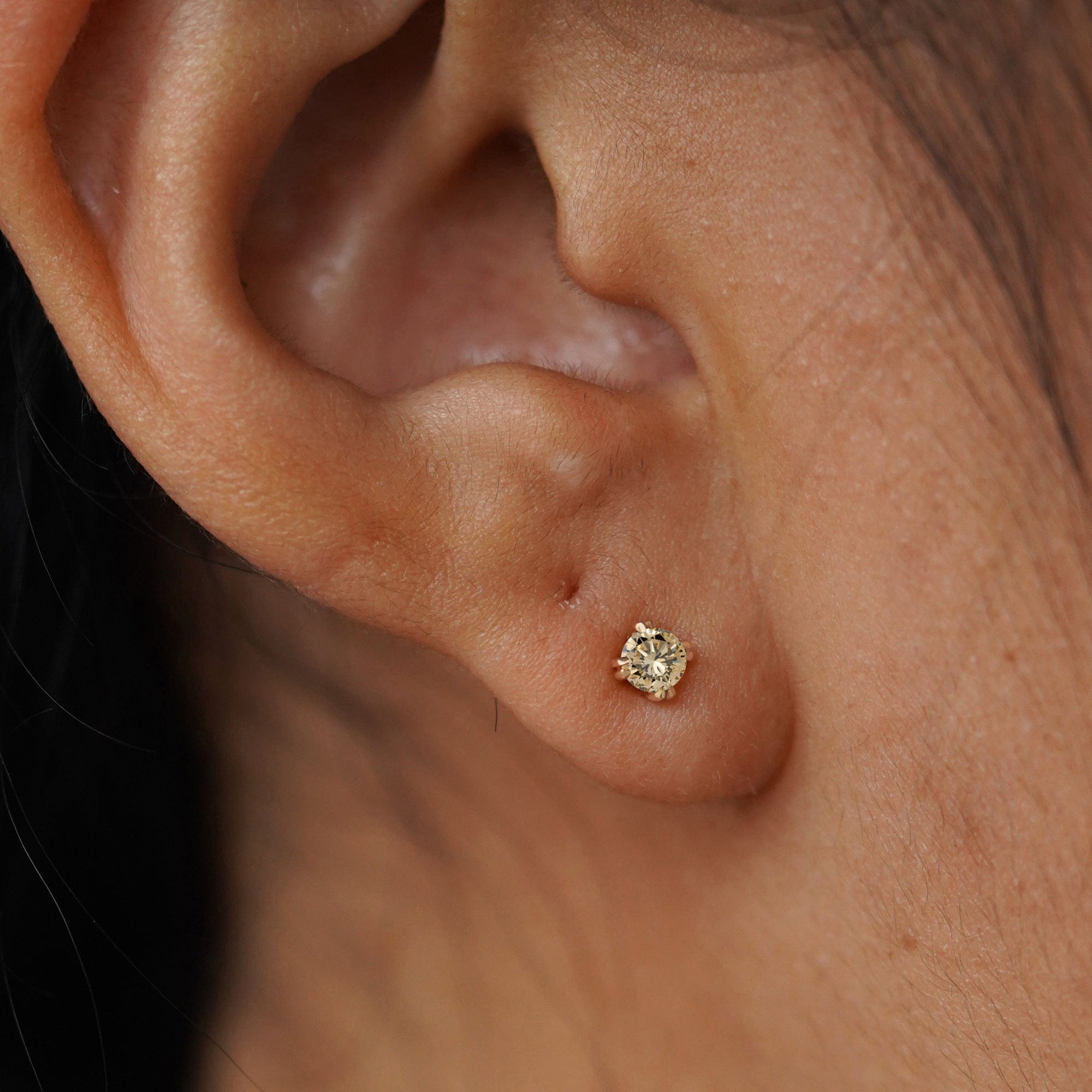 Automic Gold Studio Champagne Diamond Flatback Piercing
