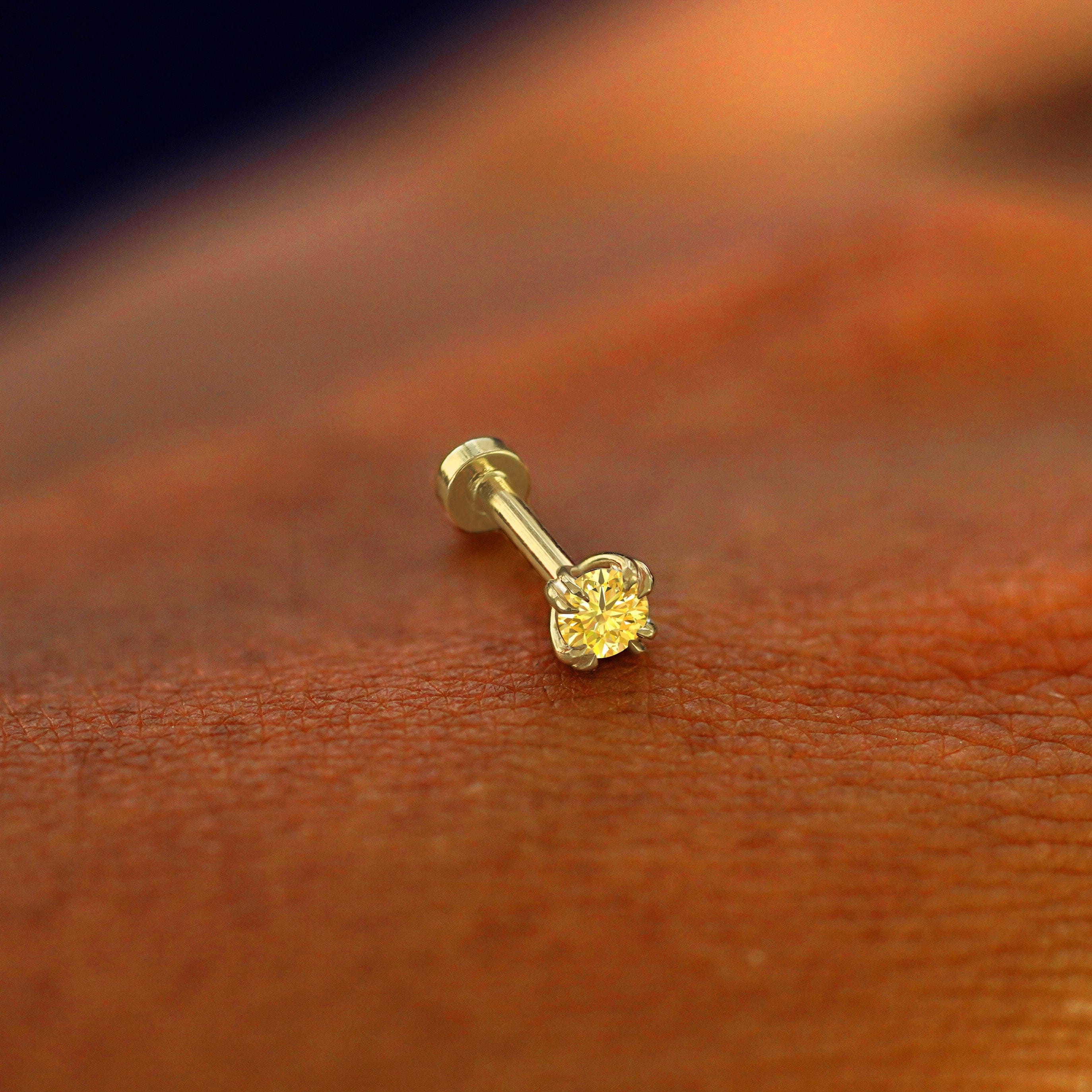 Automic Gold Studio Yellow Lab Diamond Flatback Piercing