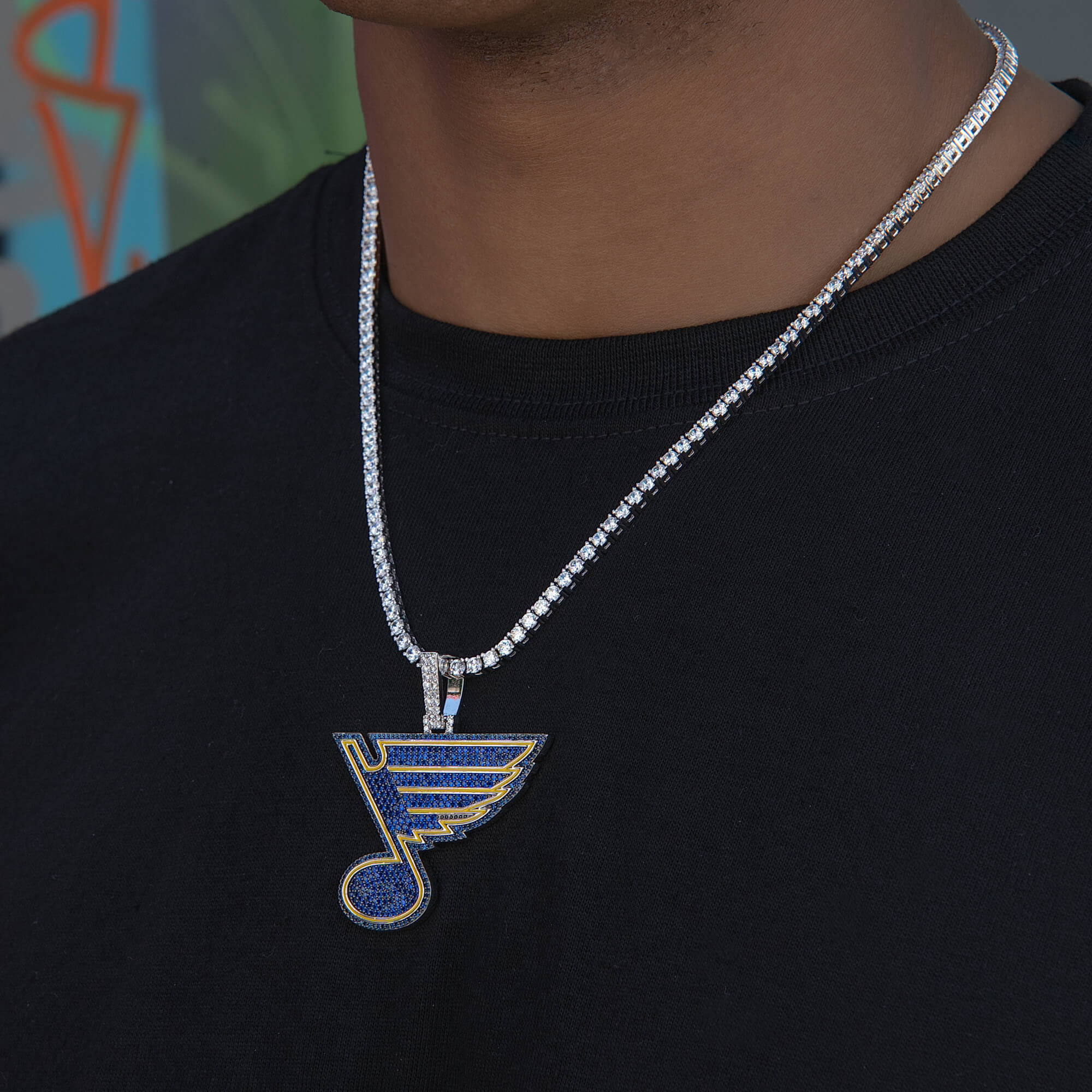 GLD Men St. Louis Blues Official NHL Logo Pendant in White Gold
