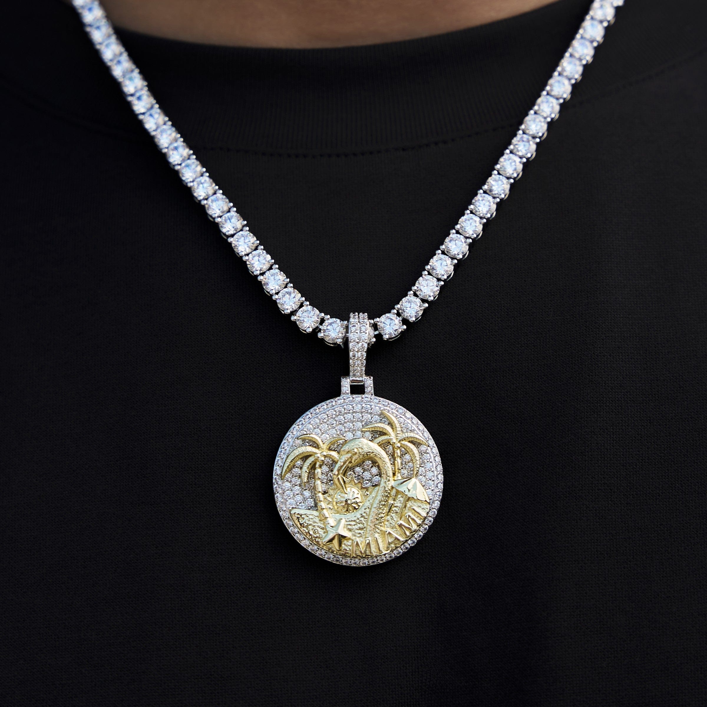 GLD Men Iced Miami Pendant in White Gold