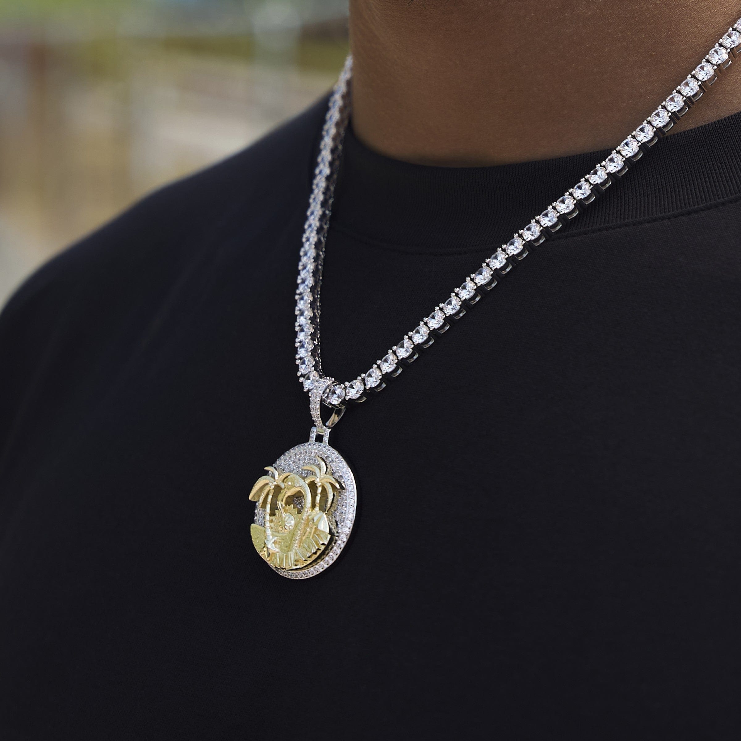 GLD Men Iced Miami Pendant in White Gold