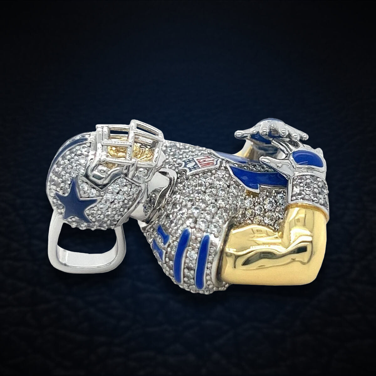 GLD PROMO Micah Parsons Portrait Pendant