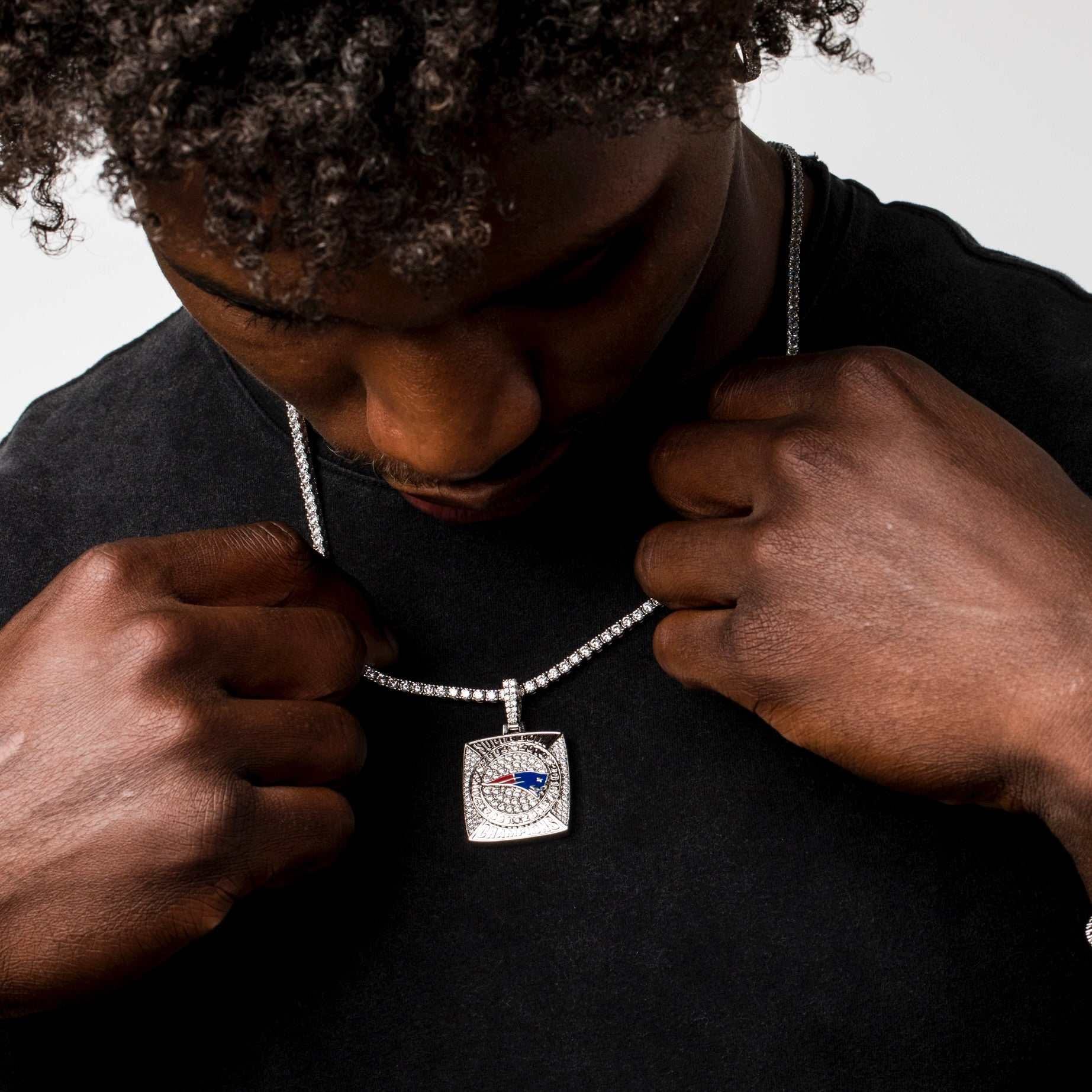 GLD PROMO New England Patriots Championship Pendant - White Gold