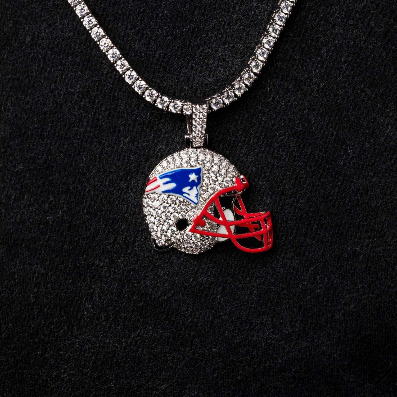 GLD PROMO New England Patriots Official NFL Helmet Pendant