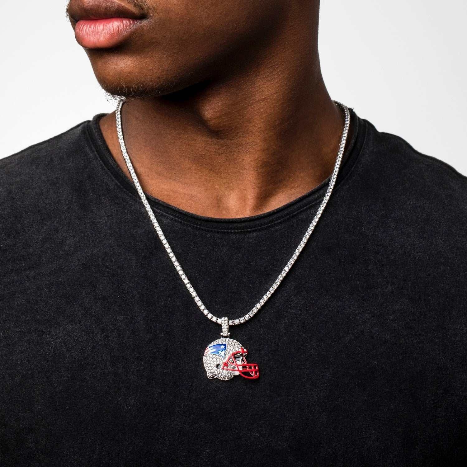 GLD PROMO New England Patriots Official NFL Helmet Pendant