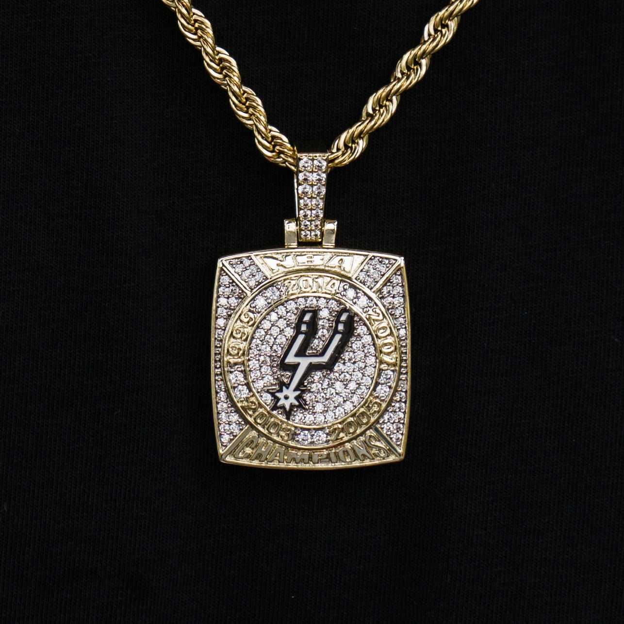 GLD PROMO San Antonio Spurs Championship Pendant - Yellow Gold