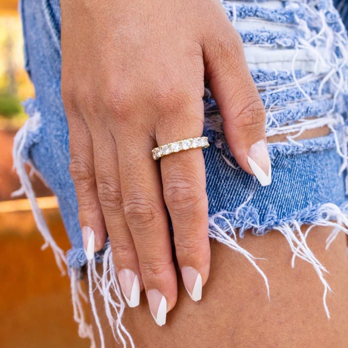 GLD PROMO - WOMEN 4 mm Single Layer Diamond Band Ring