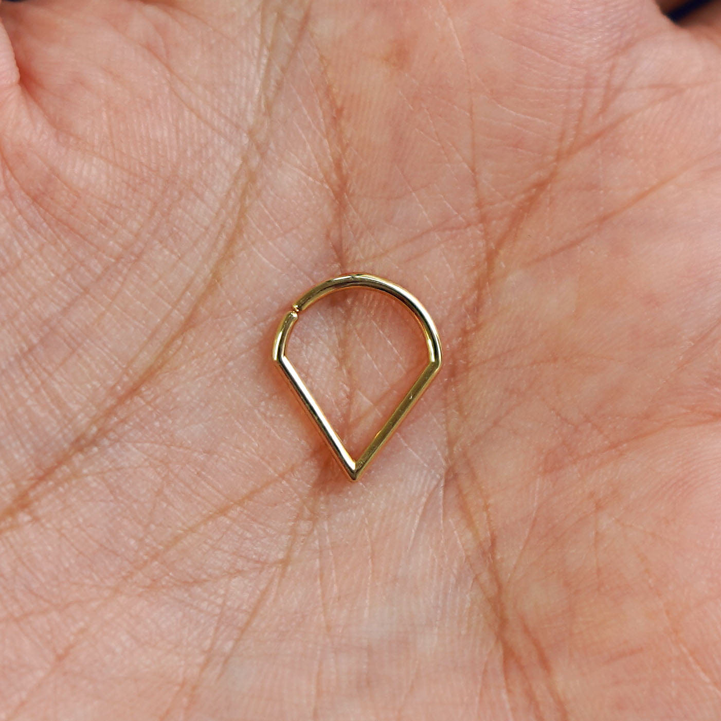 Automic Gold Studio Triangle Septum
