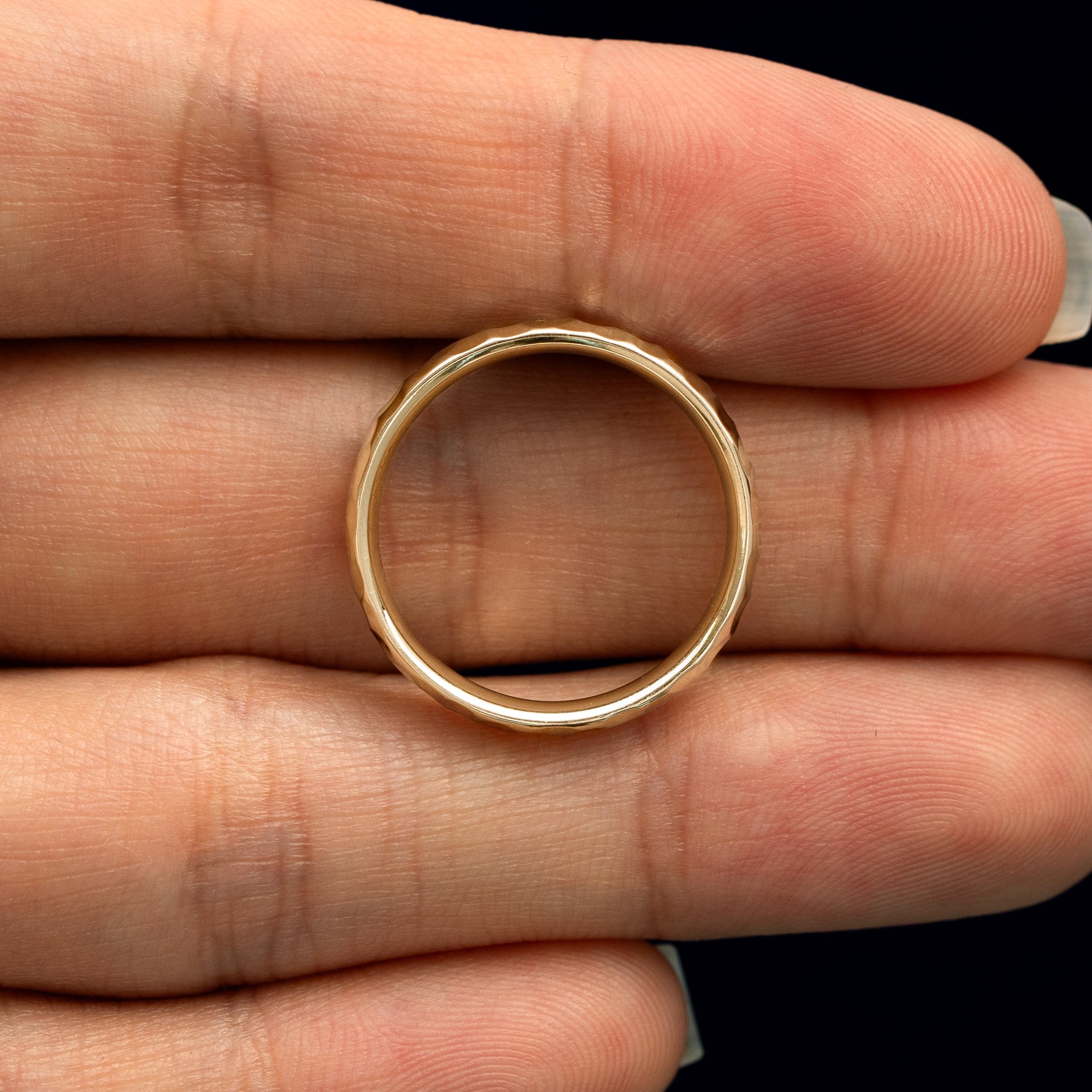 Automic Gold Studio Curvy Hammered Band