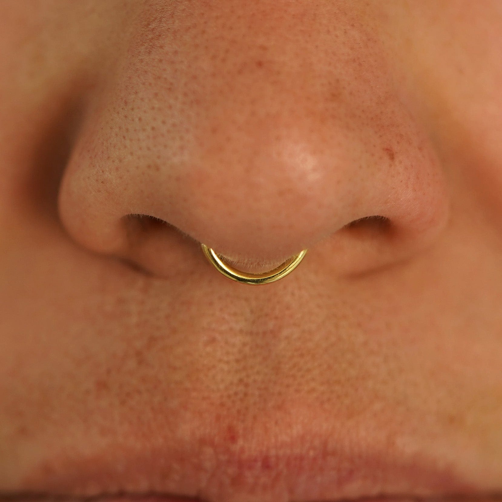 Automic Gold Studio Small Seamless Huggie Hoops / Piercing