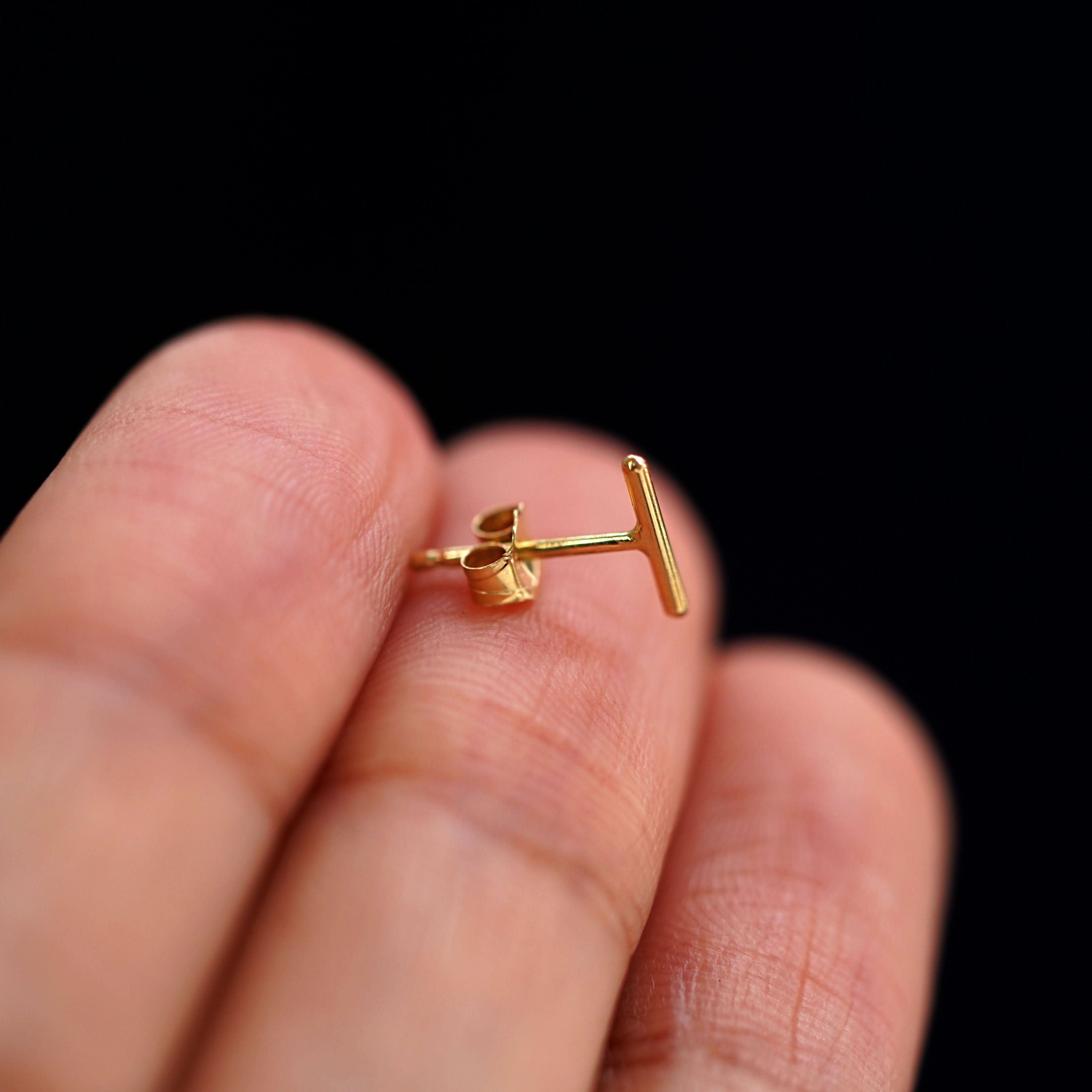 Automic Gold Studio Medium Line Earring