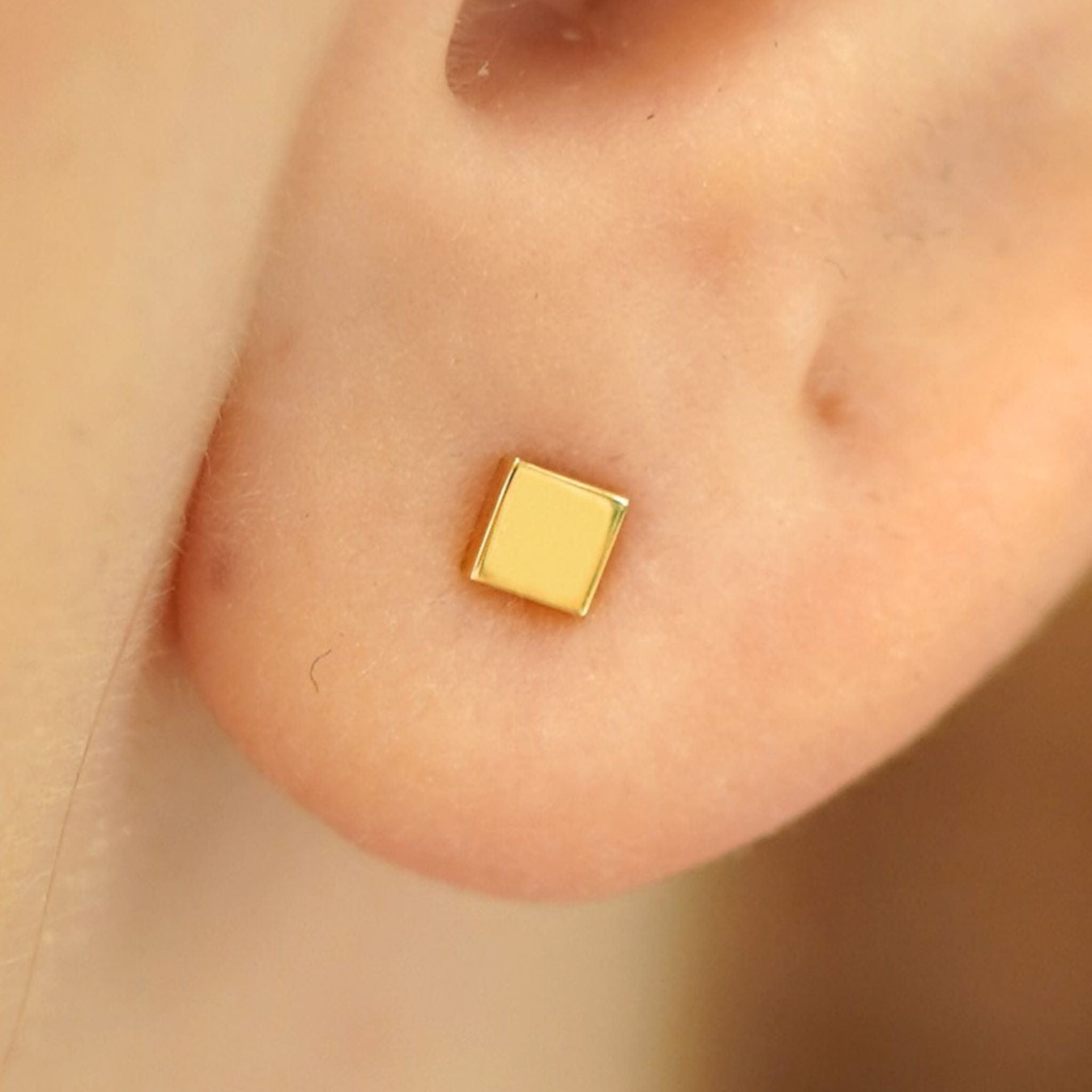 Automic Gold Studio Square Earring