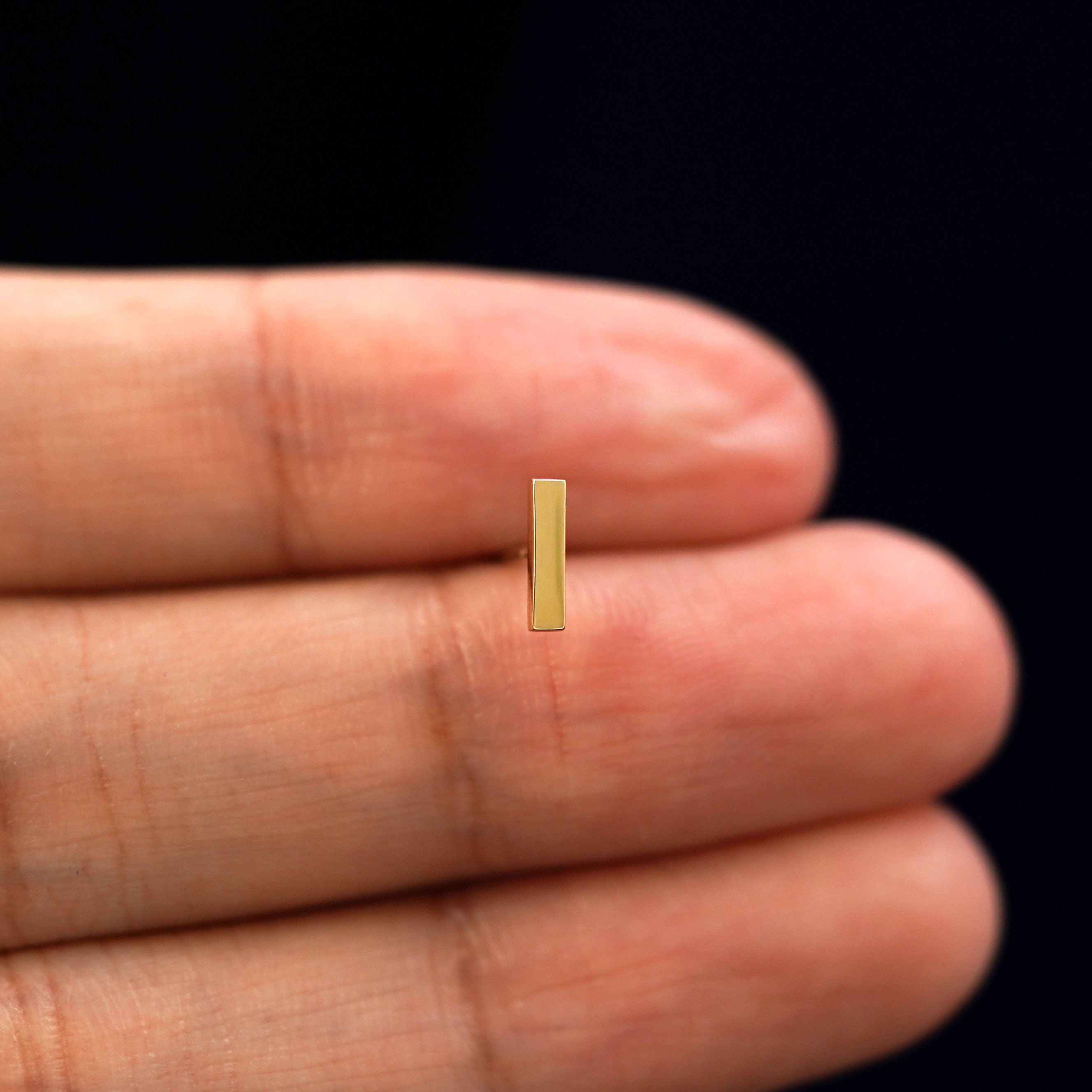 Automic Gold Studio Bar Earring